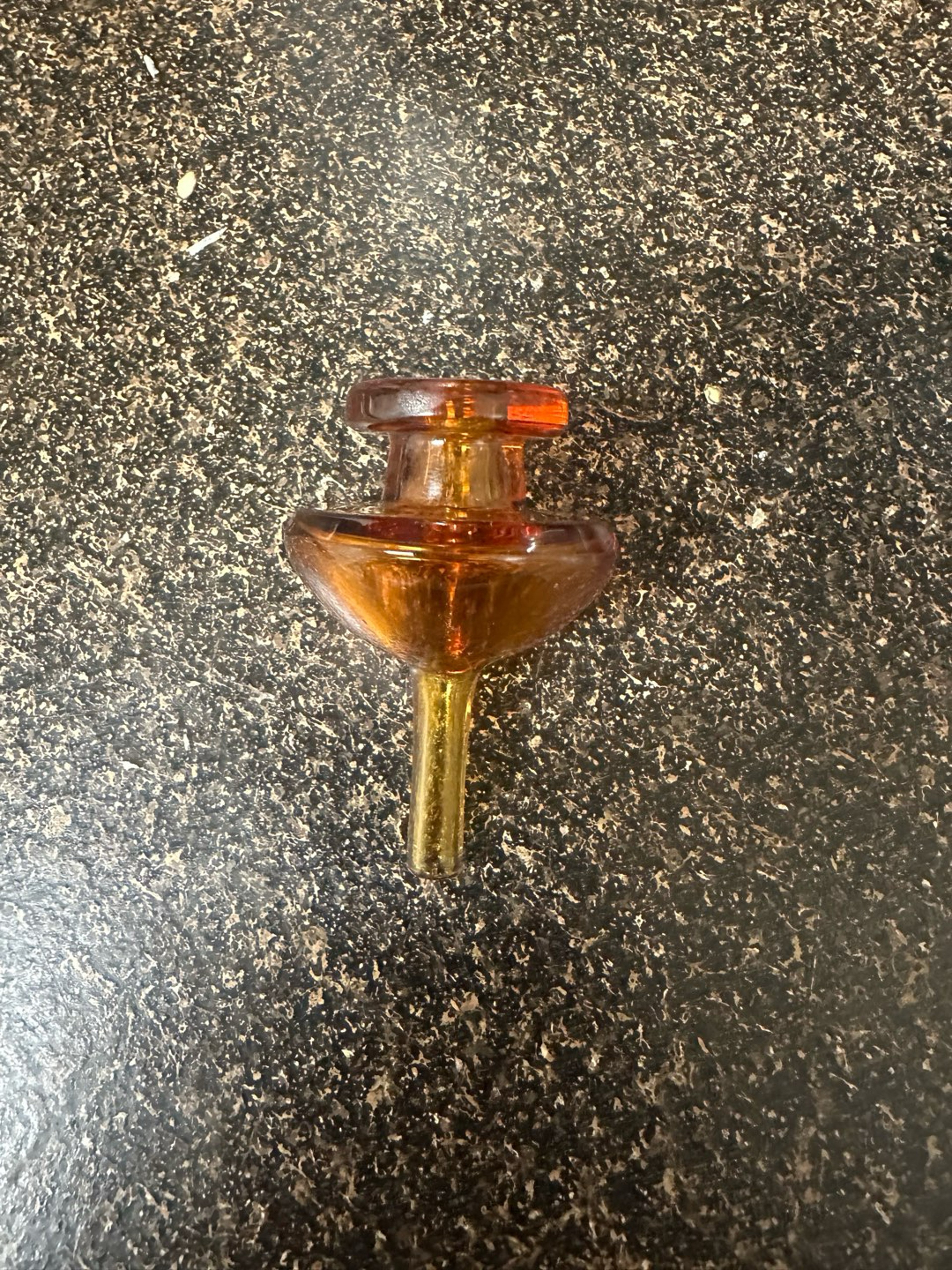 Preview pic of Dr. Dabber Amber half bubble cap