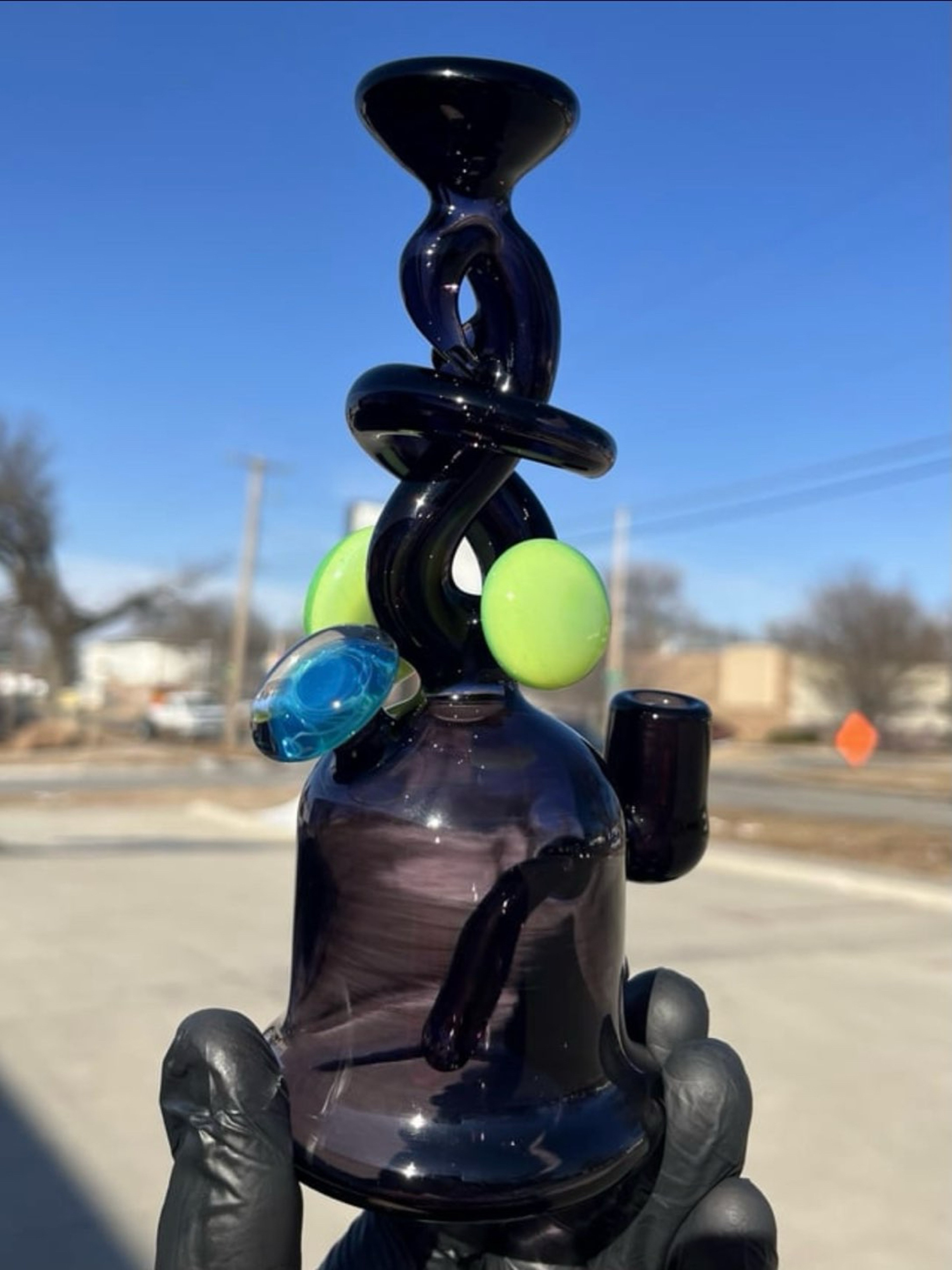 Preview pic of Cambria Glass Banger Hanger NO TRADES