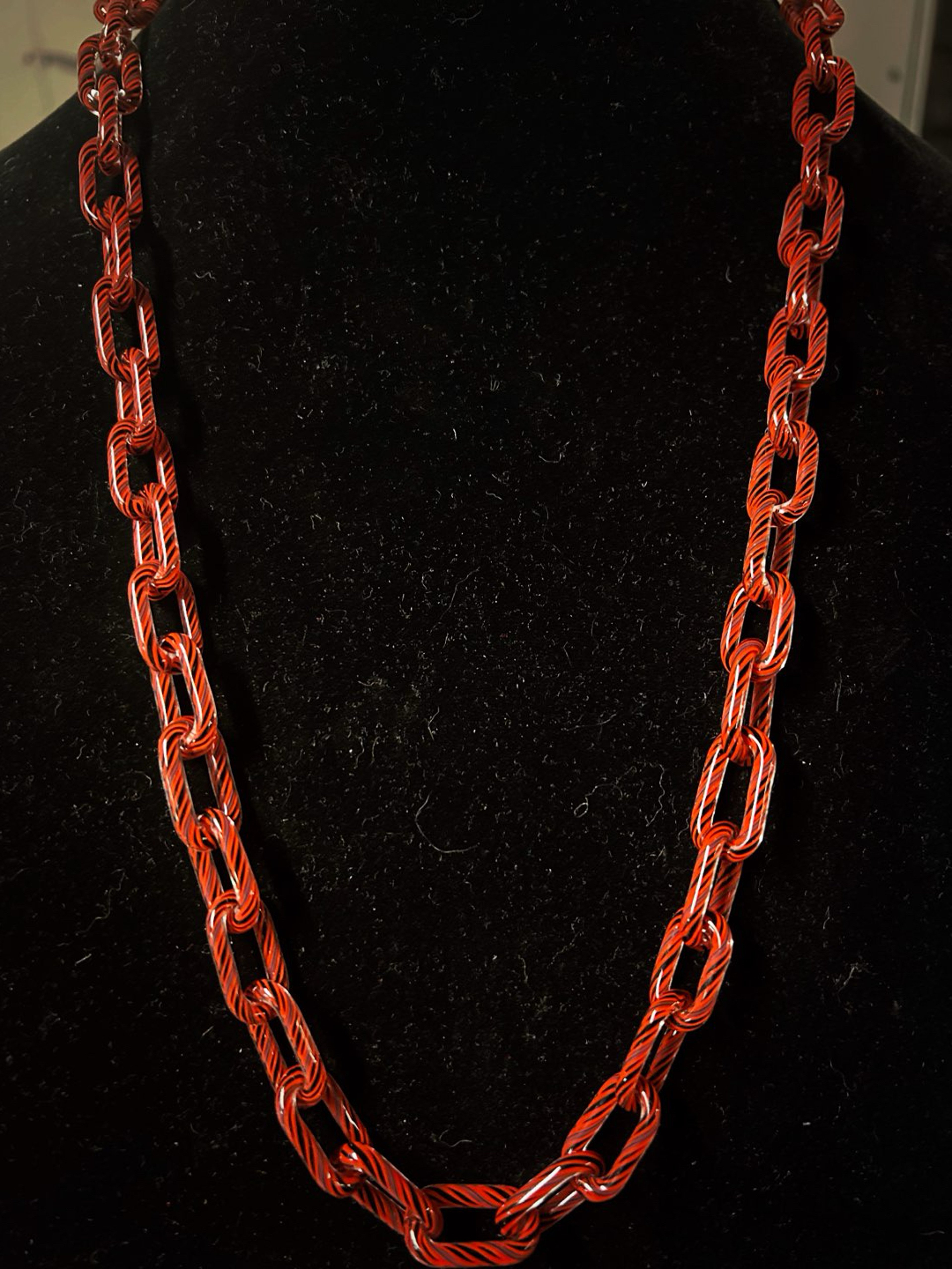 Preview pic of Glass chain necklace