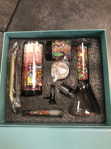 Preview pic of Travel Smoker Starter Kit