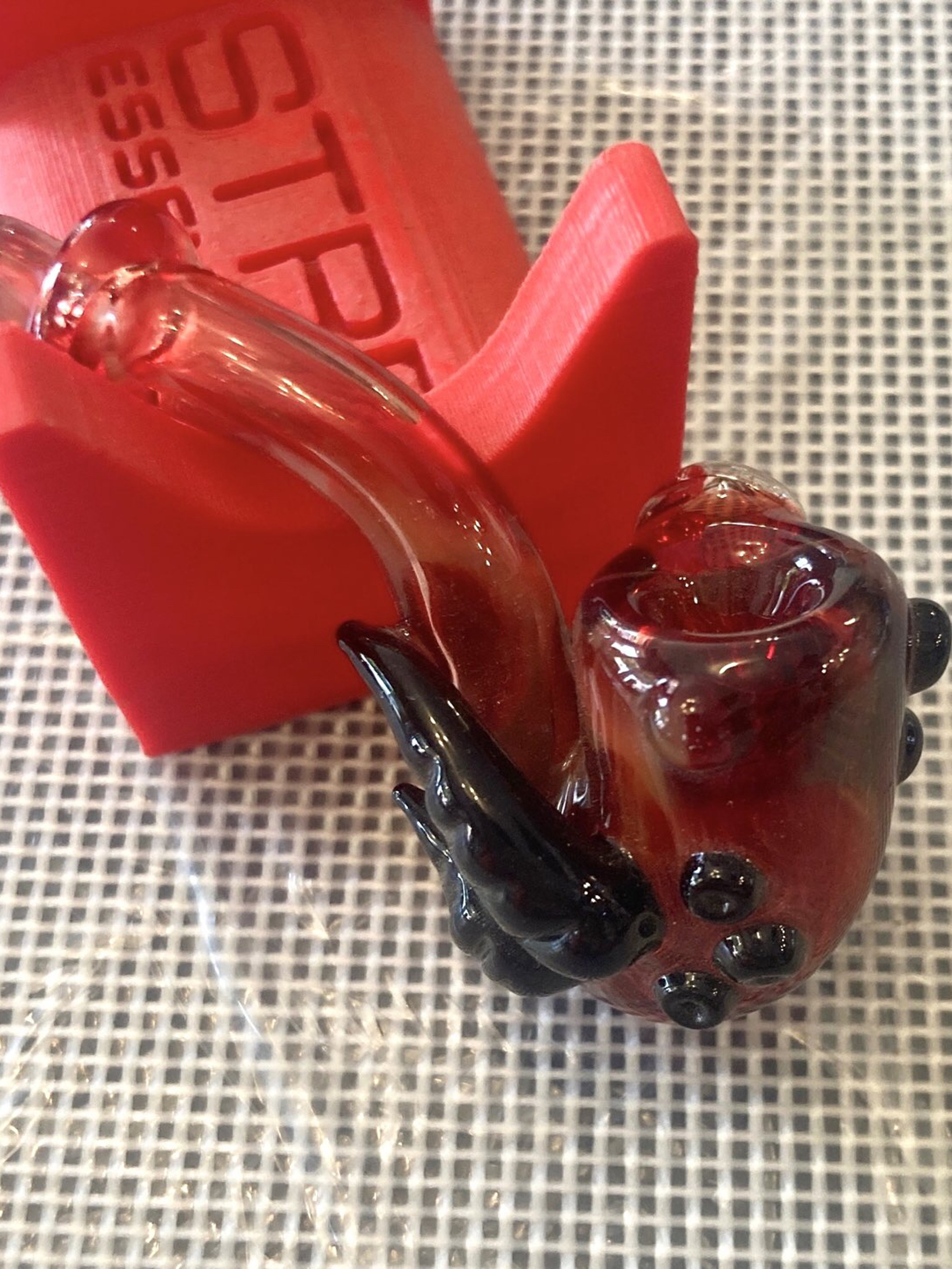 Preview pic of Red and Black Demon Sherlock Mini Pipe