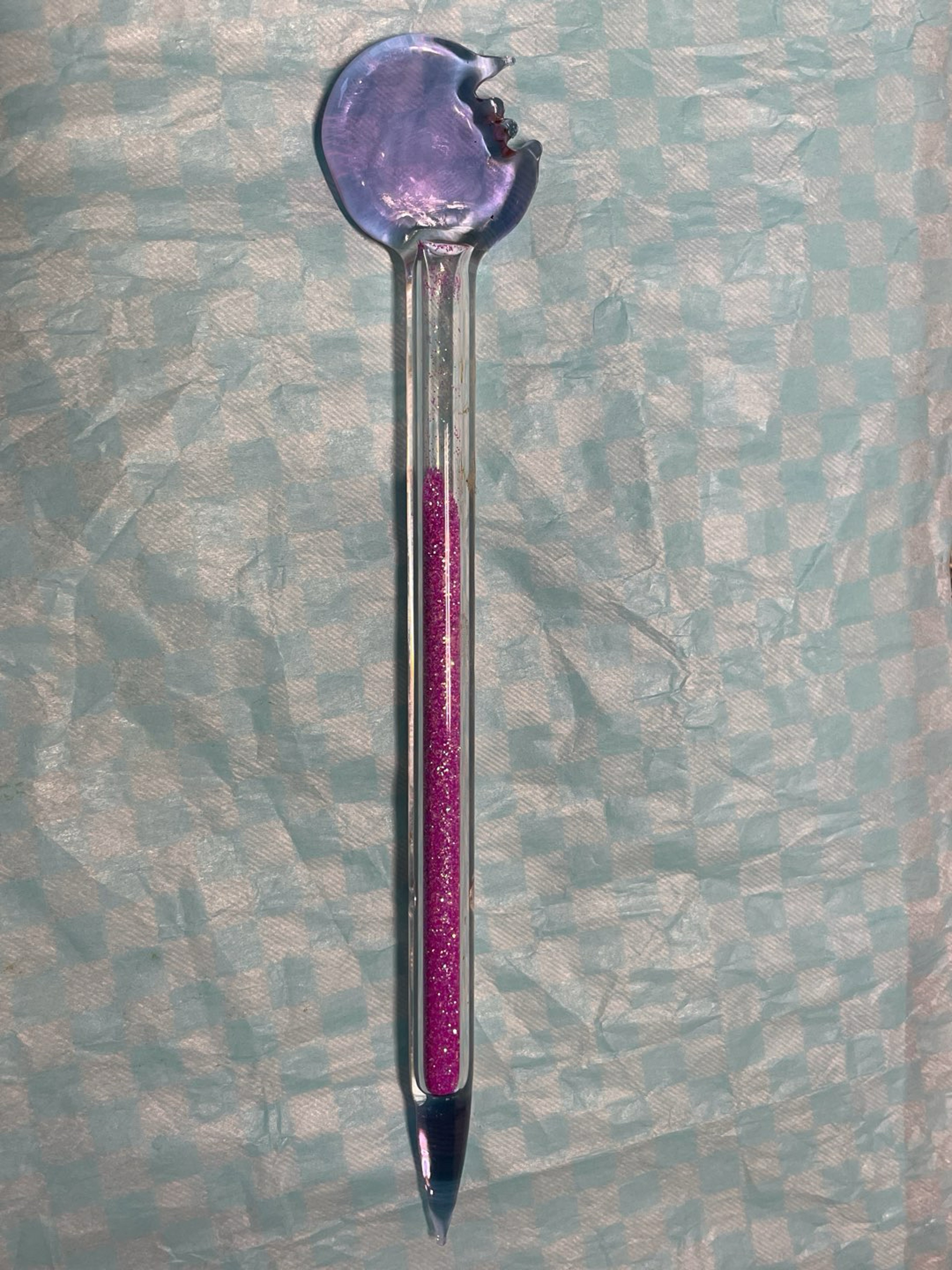 Preview pic of Purple glitter filled glass dabber with carb  cap