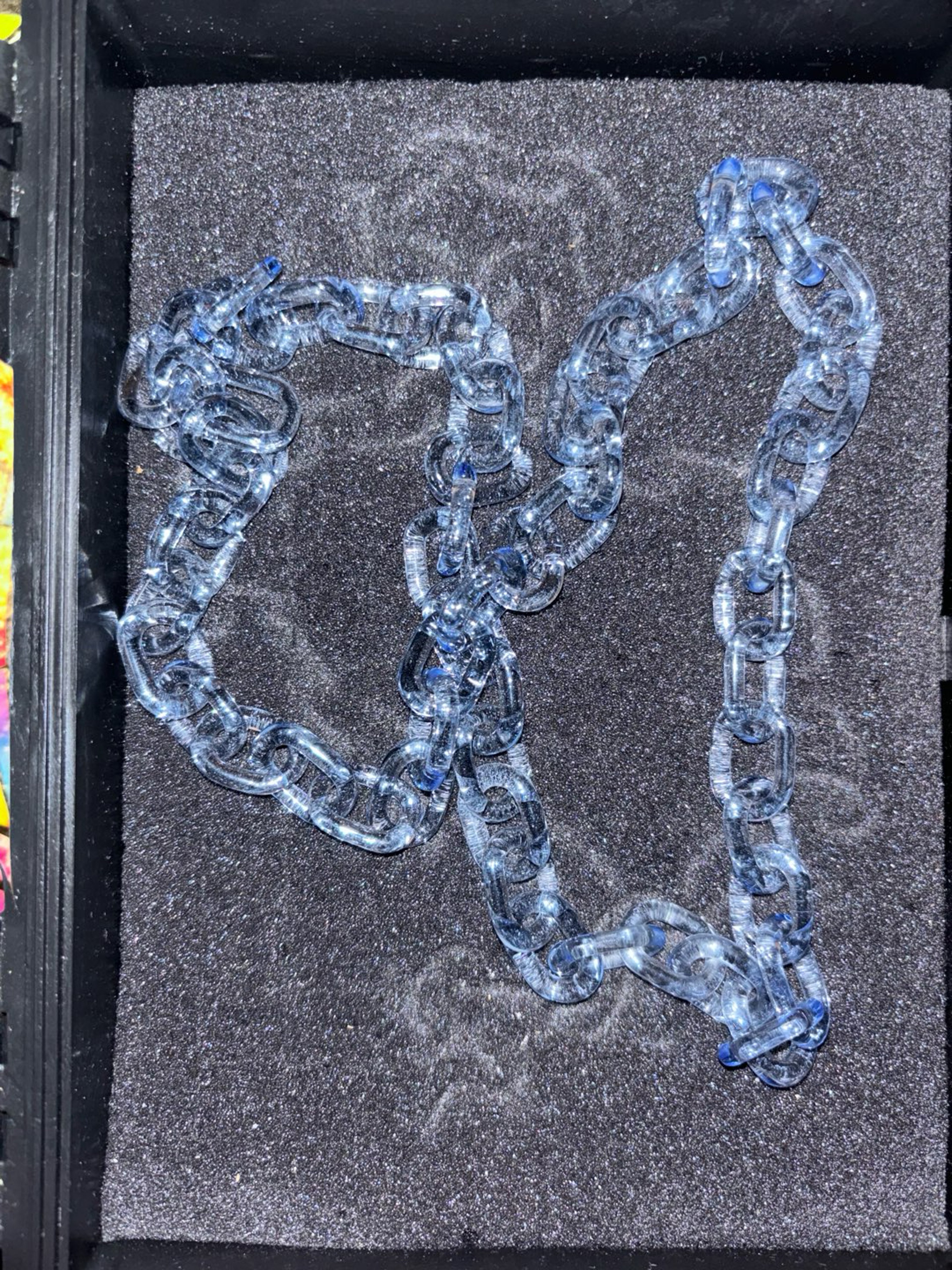 Preview pic of Hexglass Uv glass chain