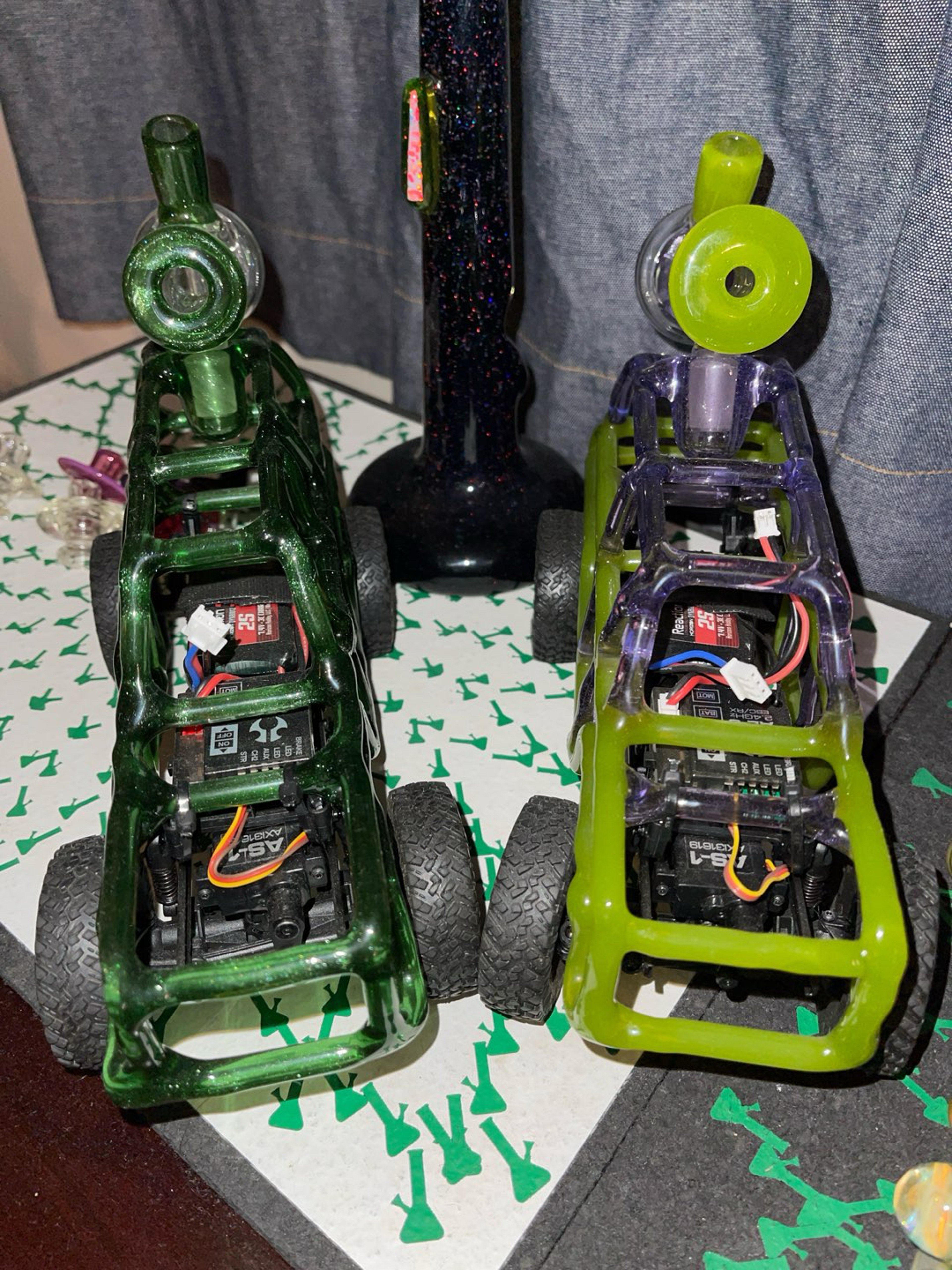 Preview pic of RC Truck Dab Rigs