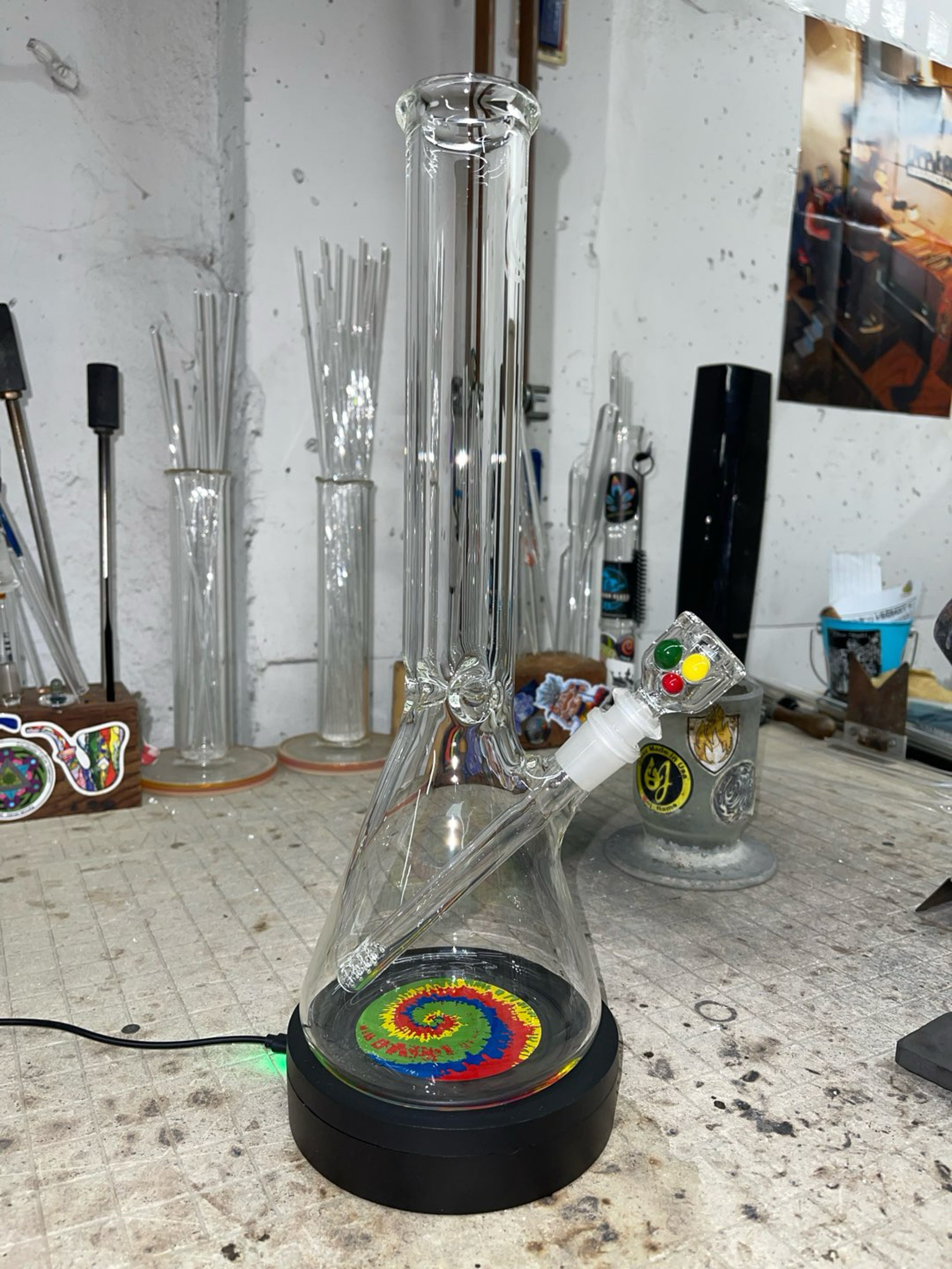 Preview pic of Rasta beaker 14.5” tall 14mm slide