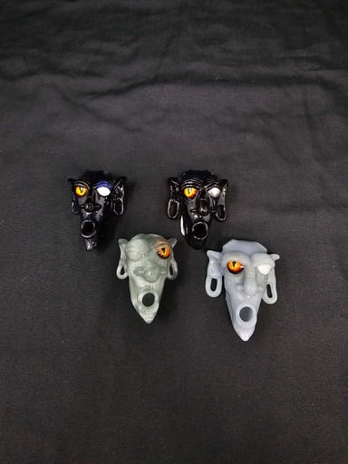 Preview pic of Modified Creations - Sorcerers Head Pendy