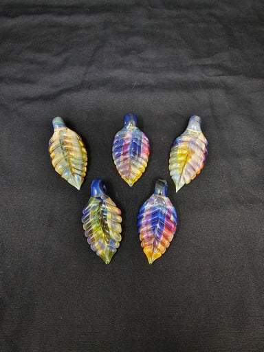 Preview pic of Vann Slam - Leaf Pendy