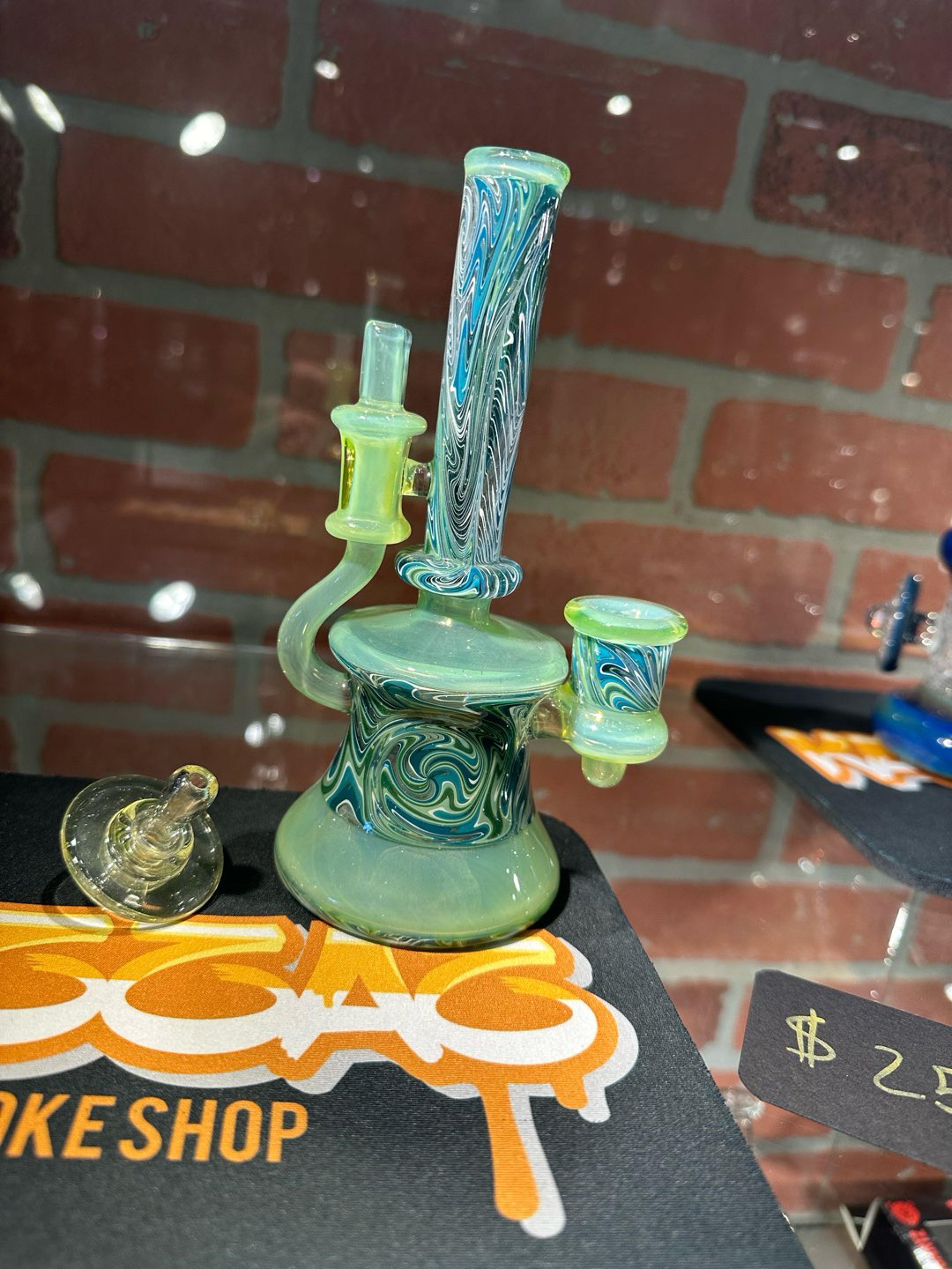 Preview pic of Kindaglass X doomsdayglass