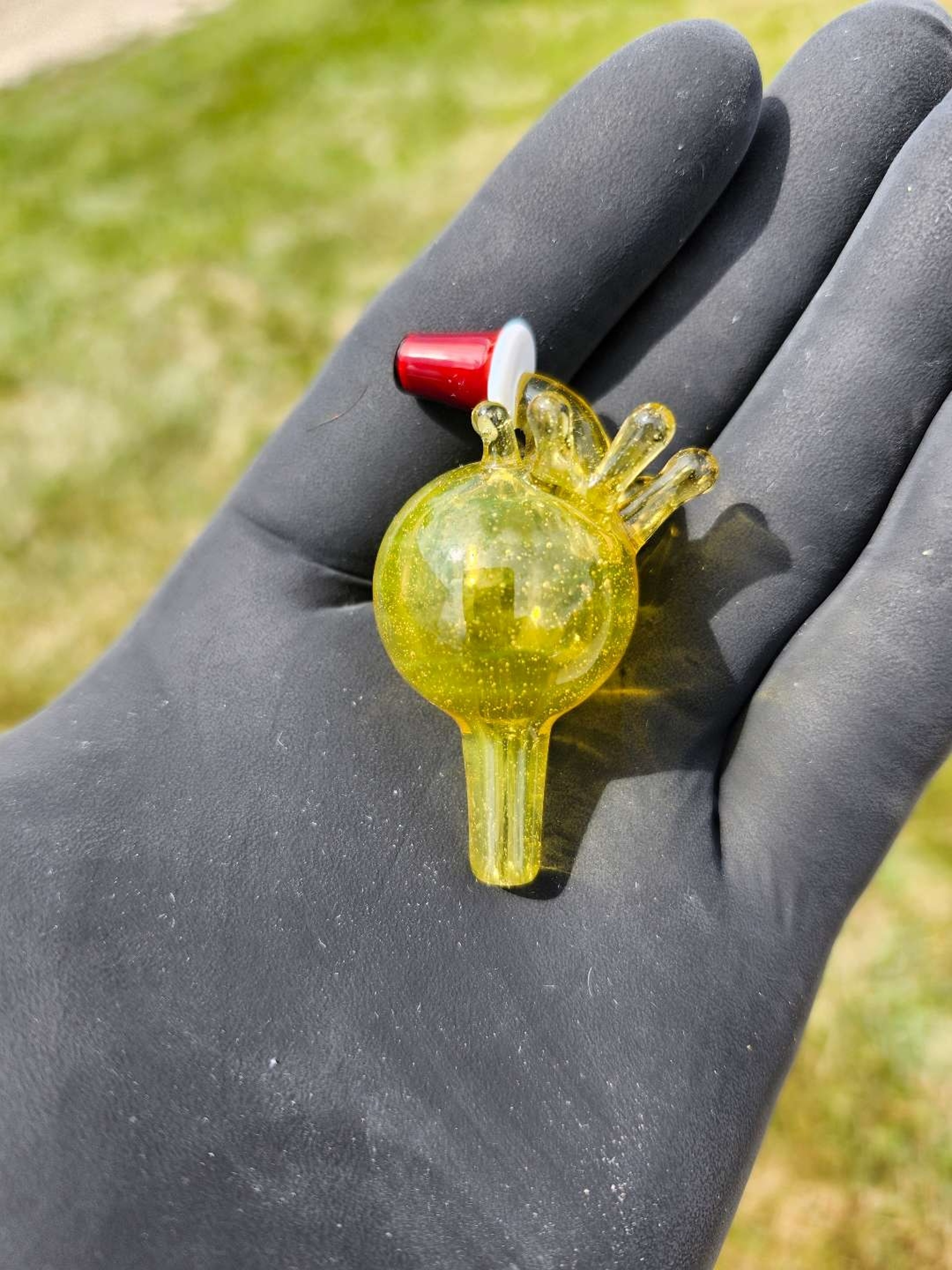 Preview pic of Heretic Glass Bubble Cap
