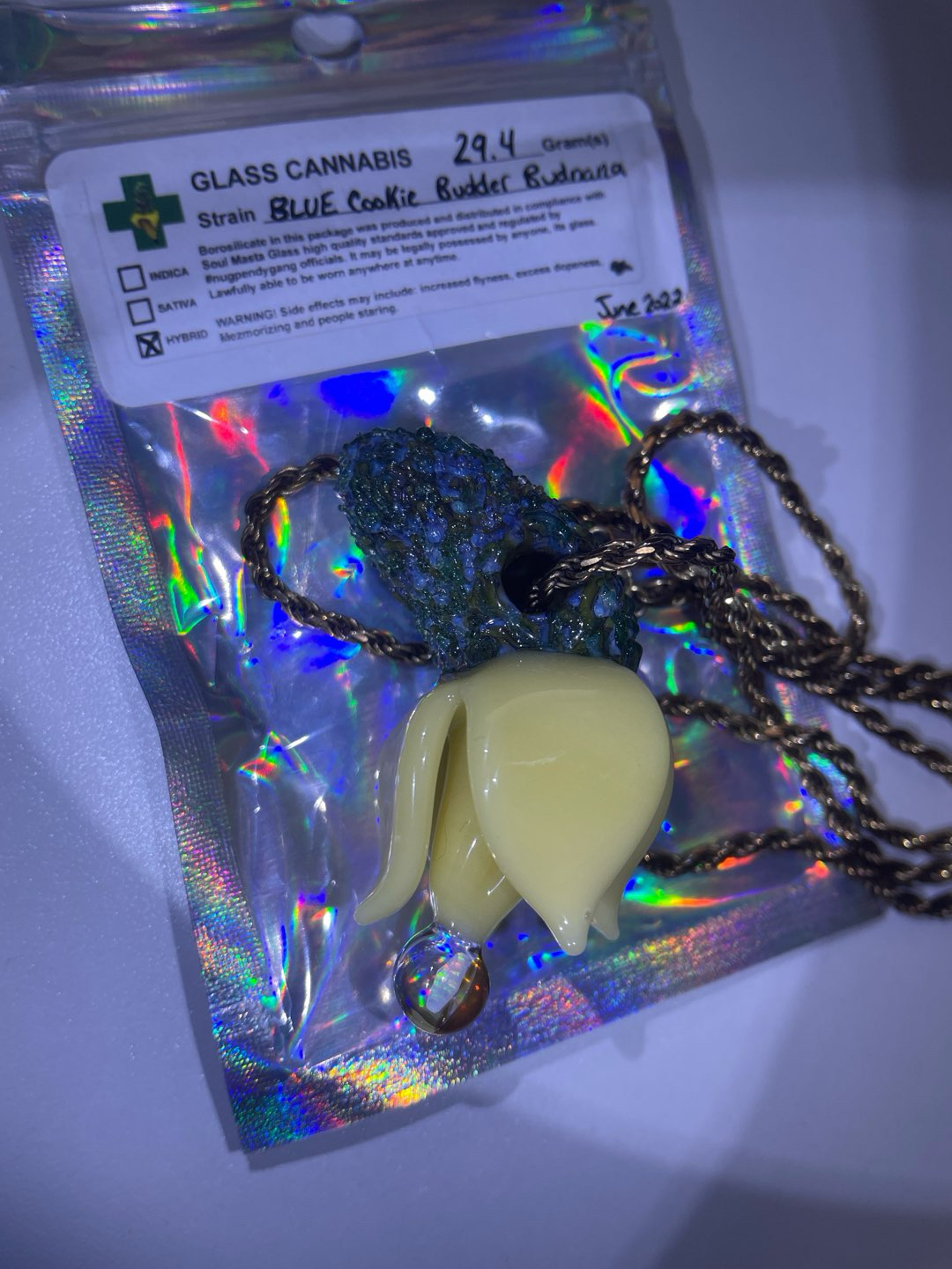 Preview pic of Soulmasta glass pendant