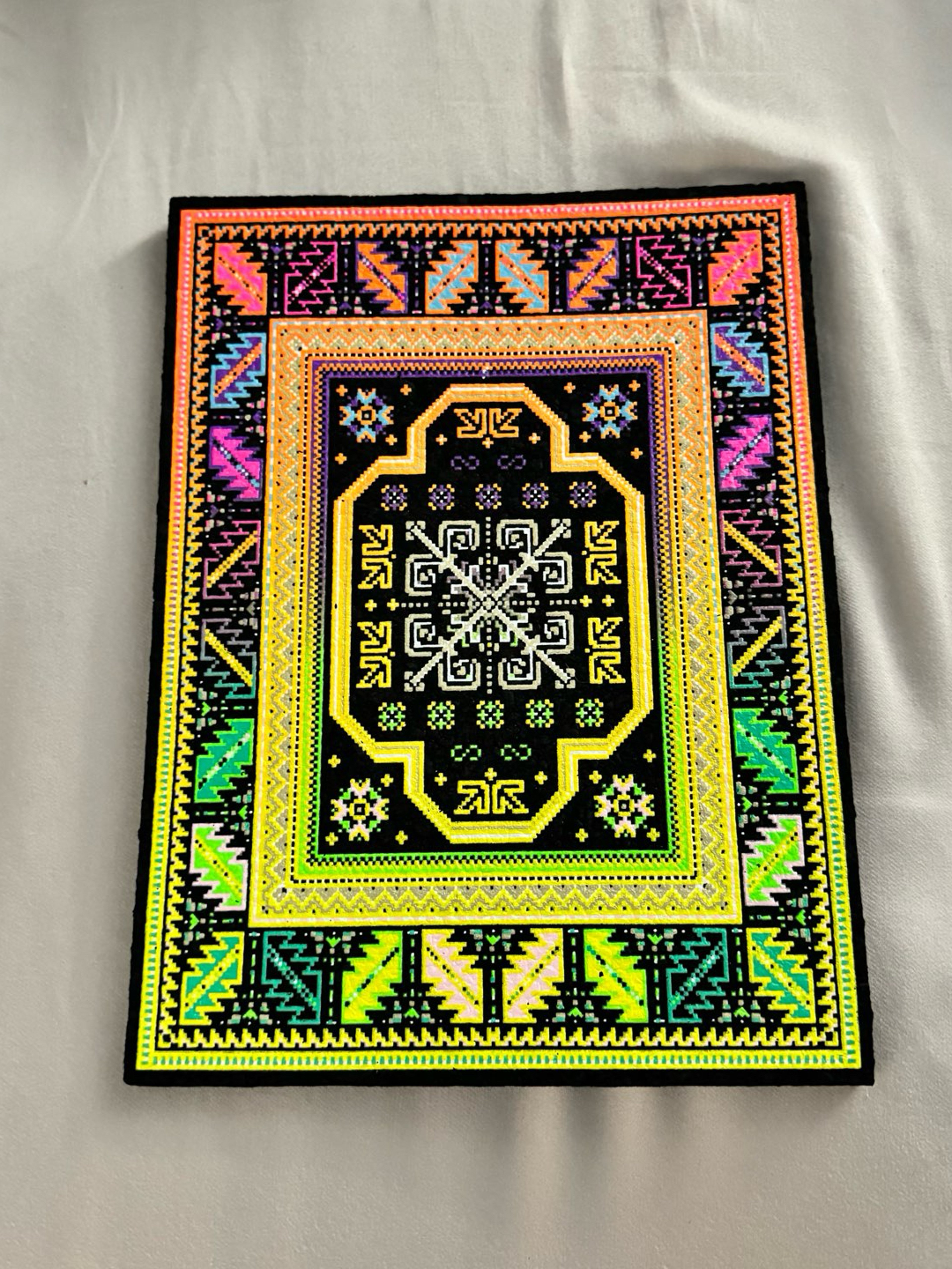 Preview pic of 2024 vibe invert bitrug series moodmat! Full uv glow color inversion