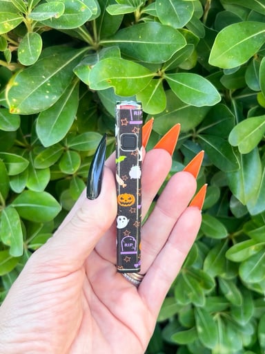 Preview pic of Halloween Icons 510 Threaded Battery USB-C Charger