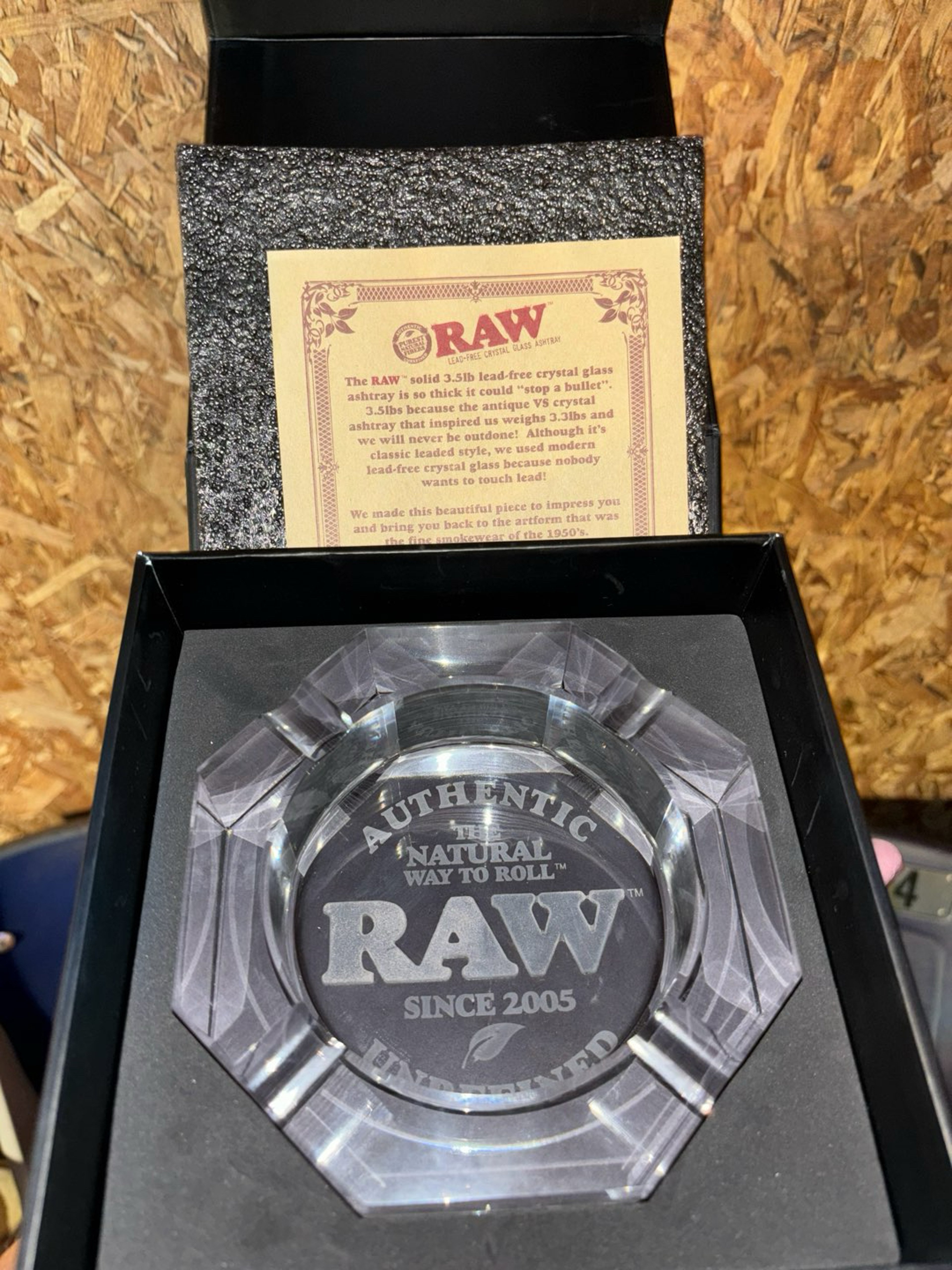 Preview pic of Raw crystal ashtray
