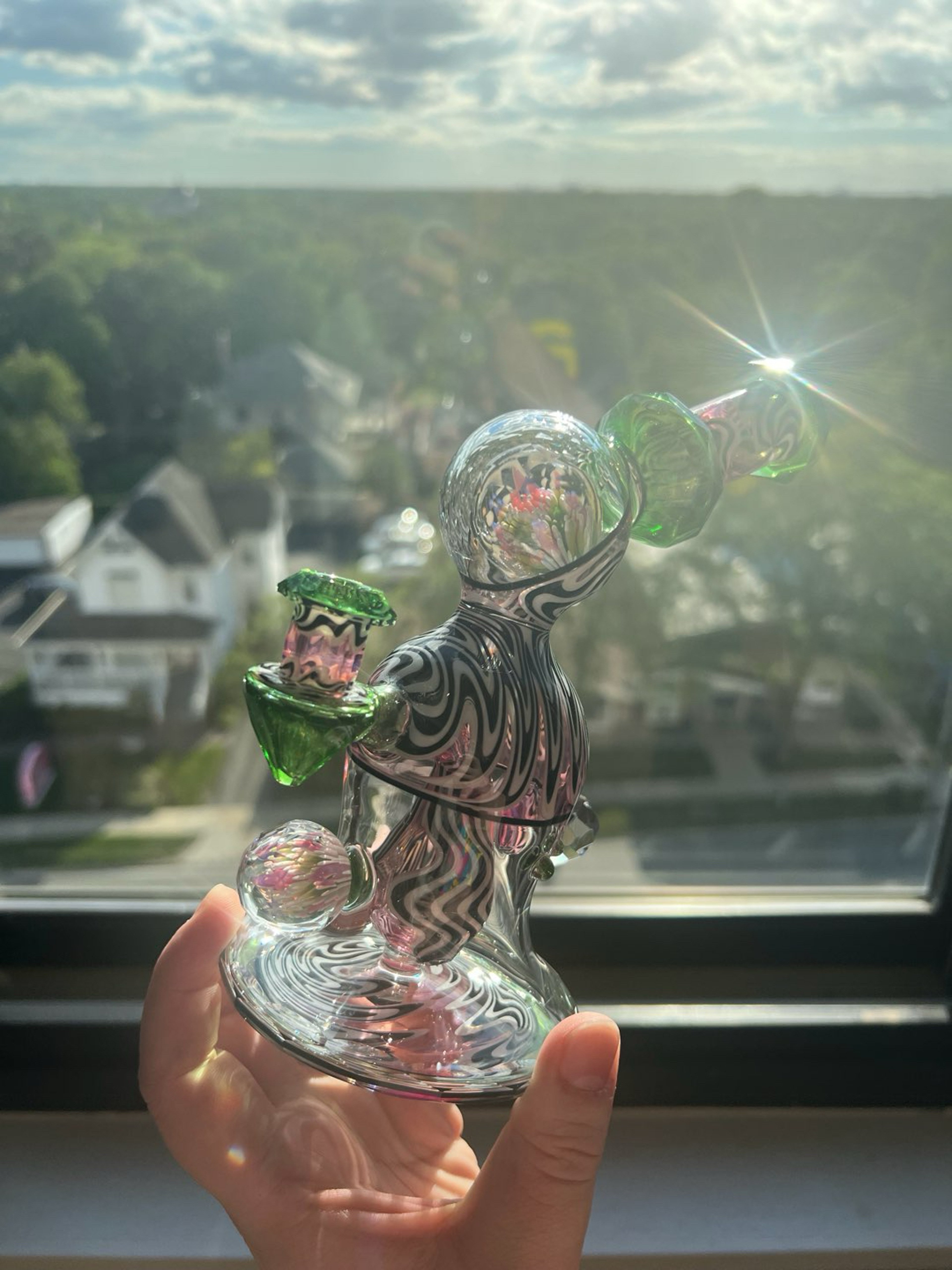 Preview pic of Hardcore Toke Faceted Mib Loon