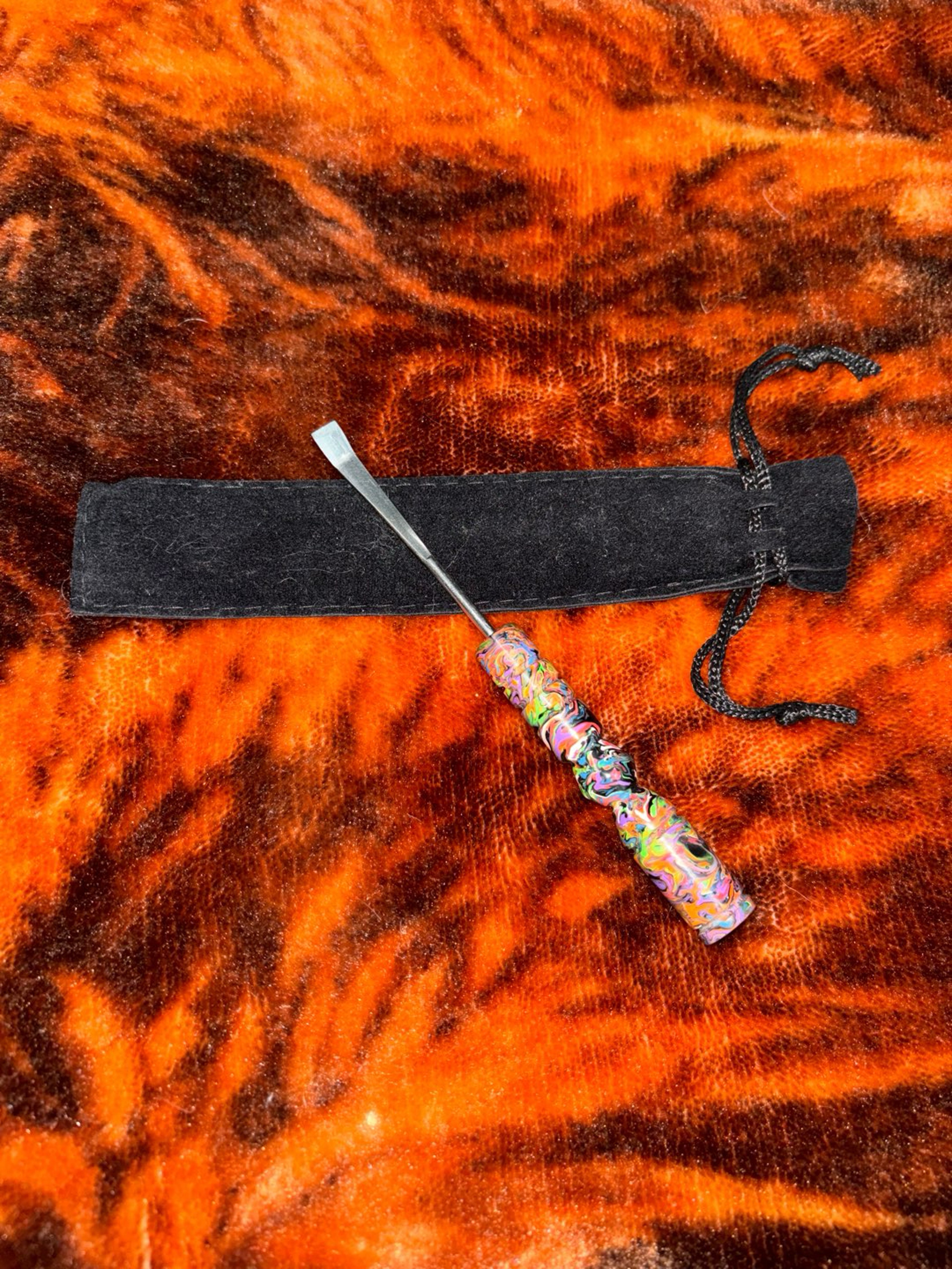 Preview pic of TheGlassSavage Tool