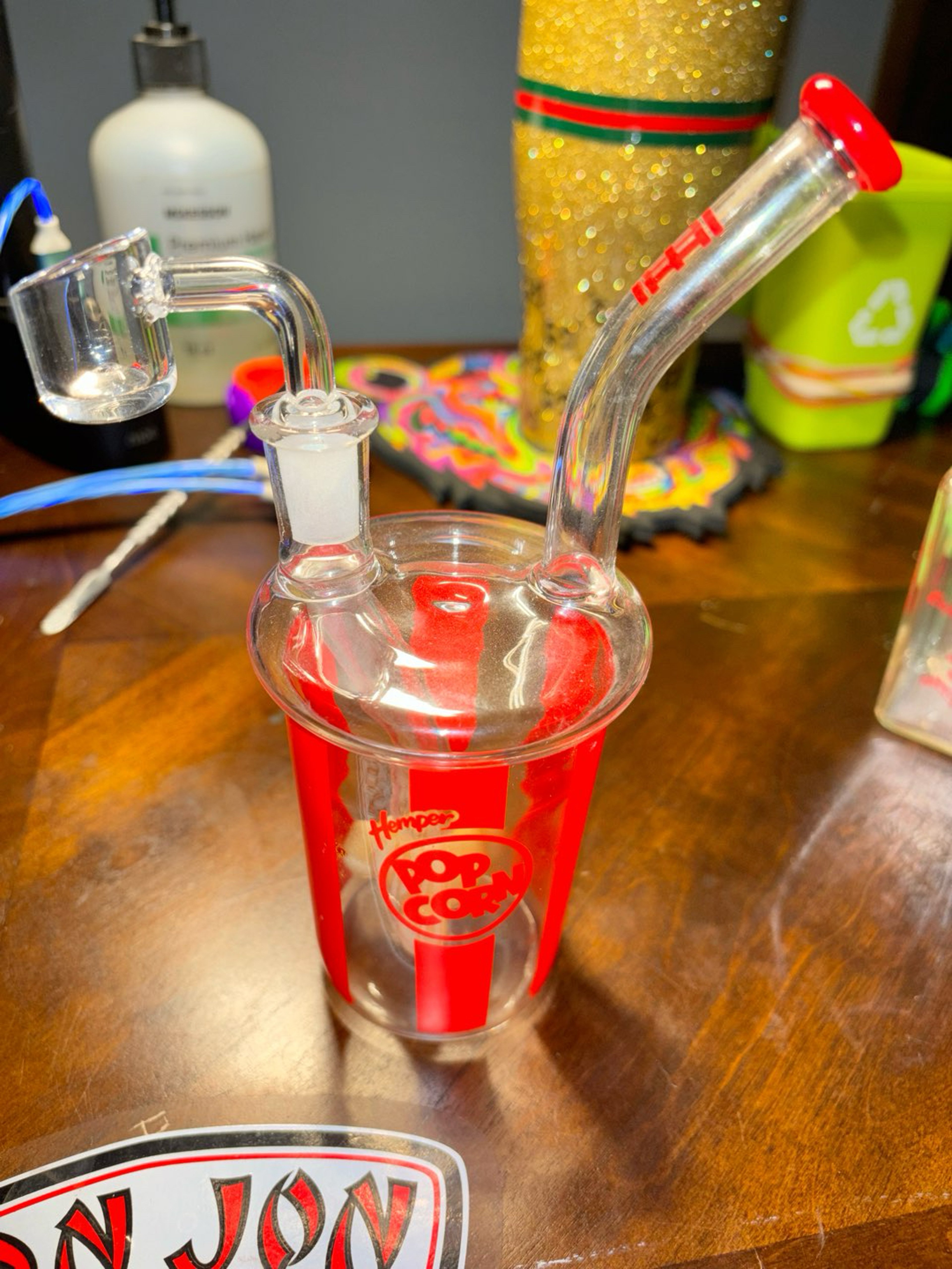 Hemper popcorn bucket image 0