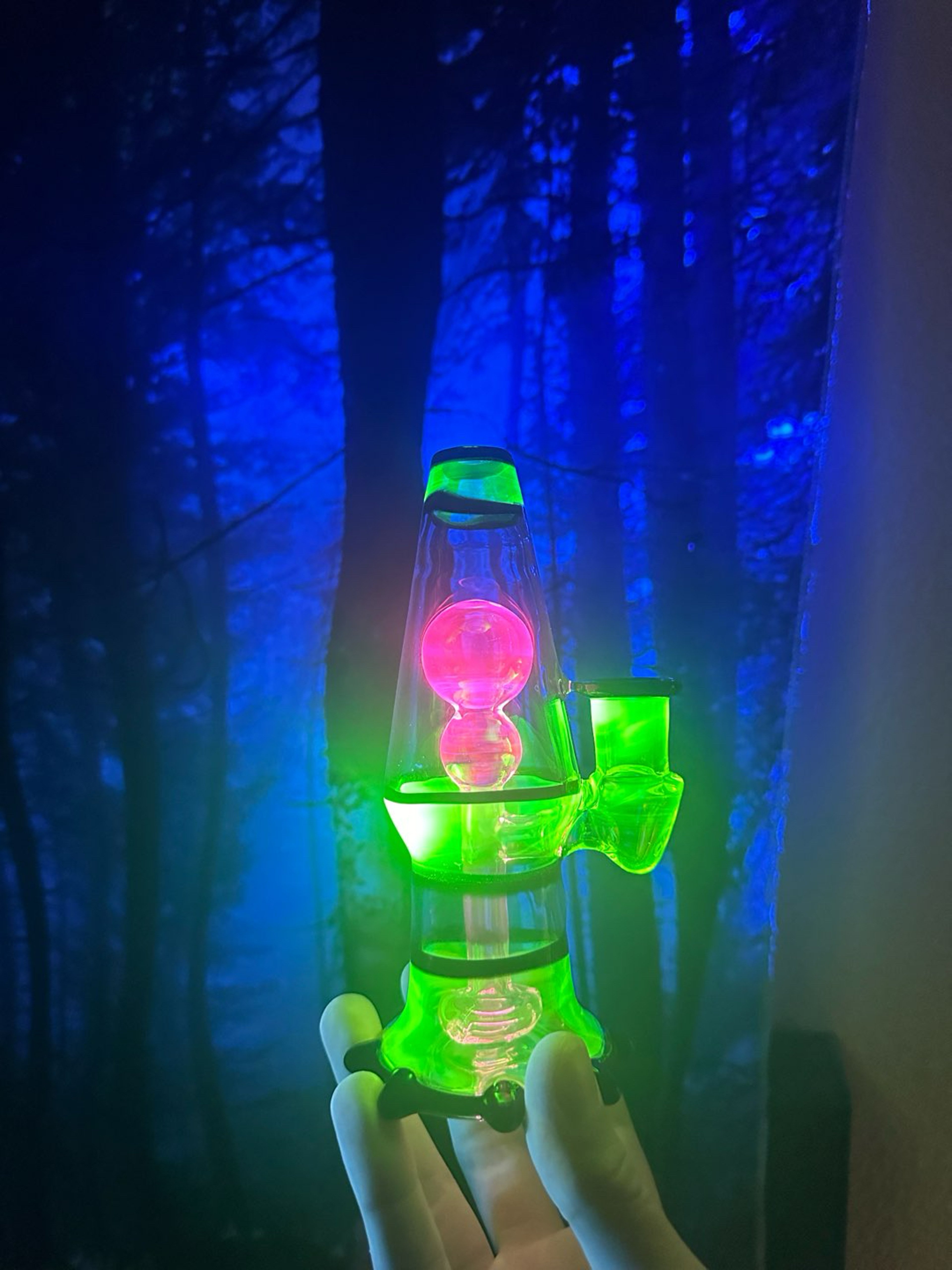 Preview pic of Made this uv lava lamp. HMU for your custom