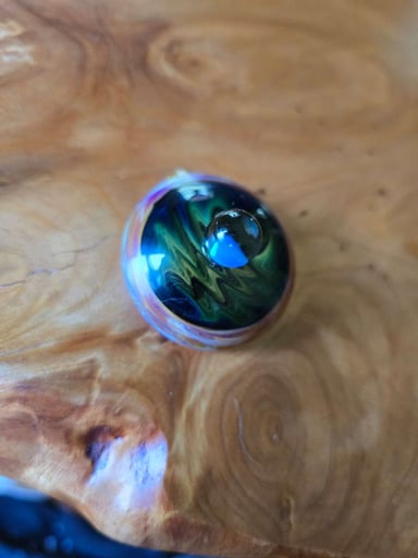Preview pic of Loud mouth glass pendy