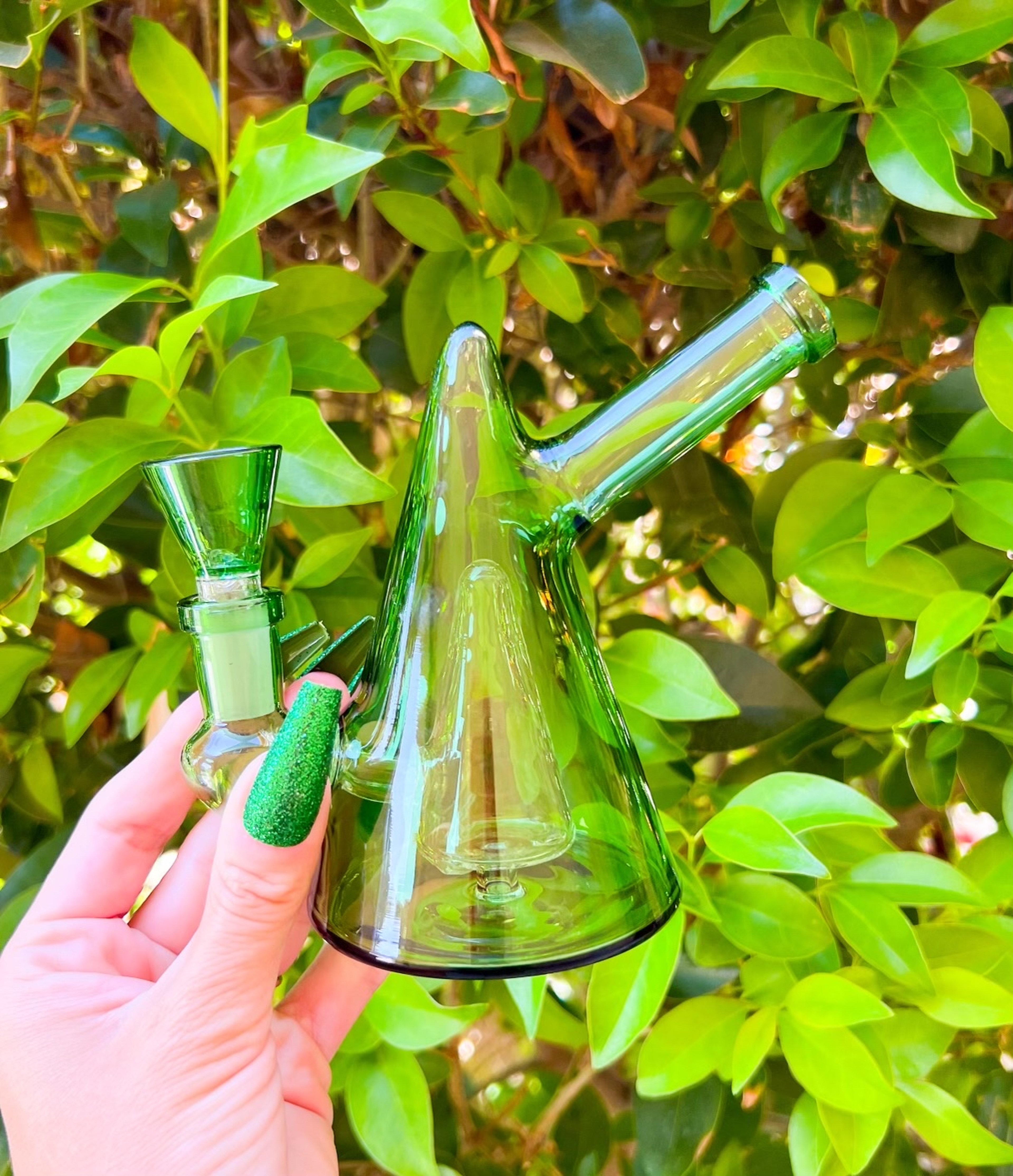 Green Pyramid Water Pipe image 0