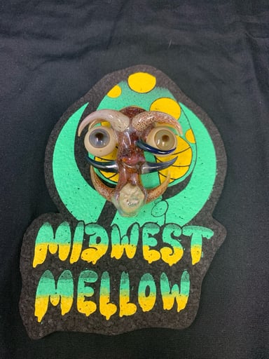 Preview pic of Bearclaw Honeybee pipe