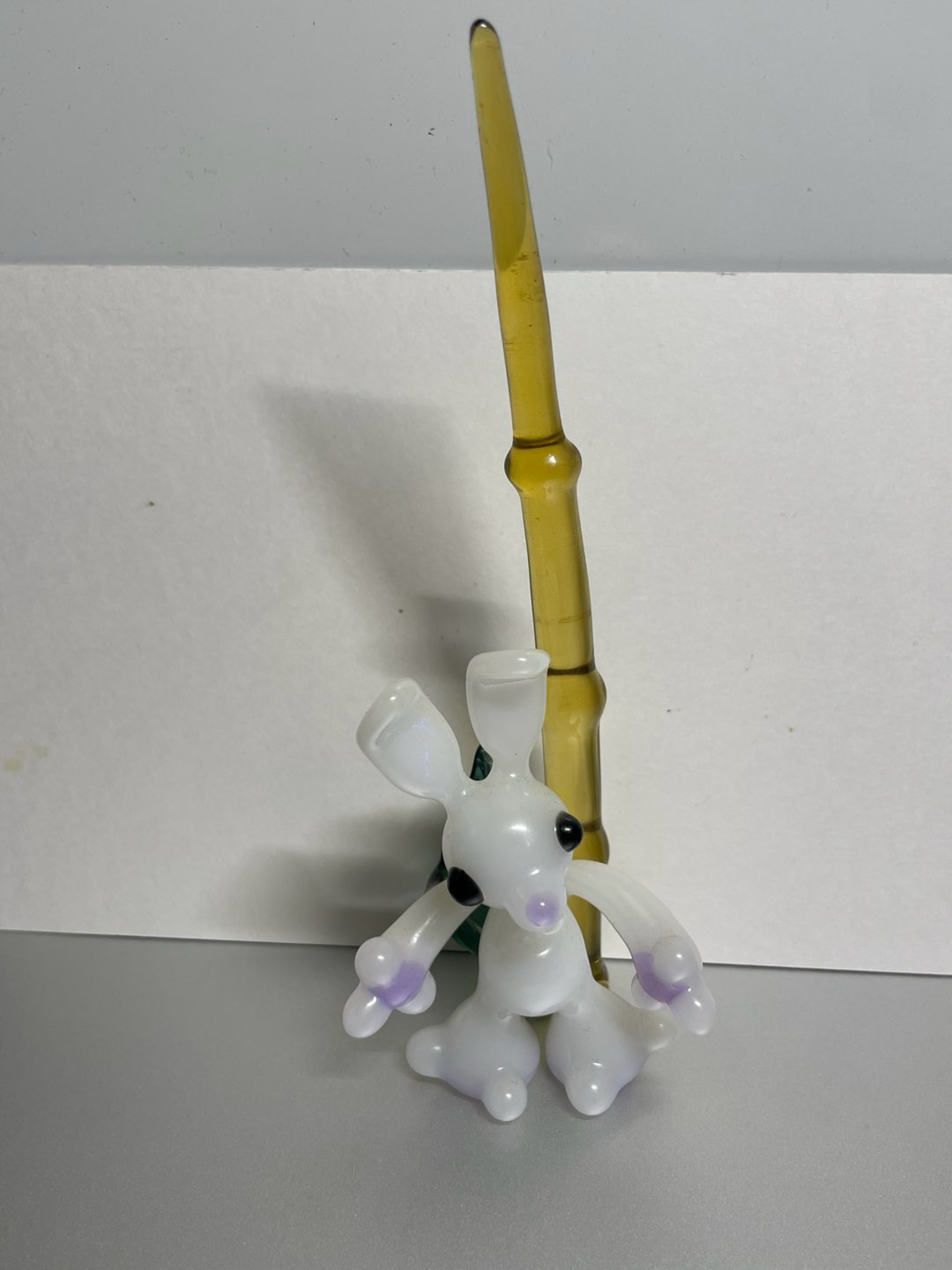 Preview pic of Forge glass white bunny dabber
