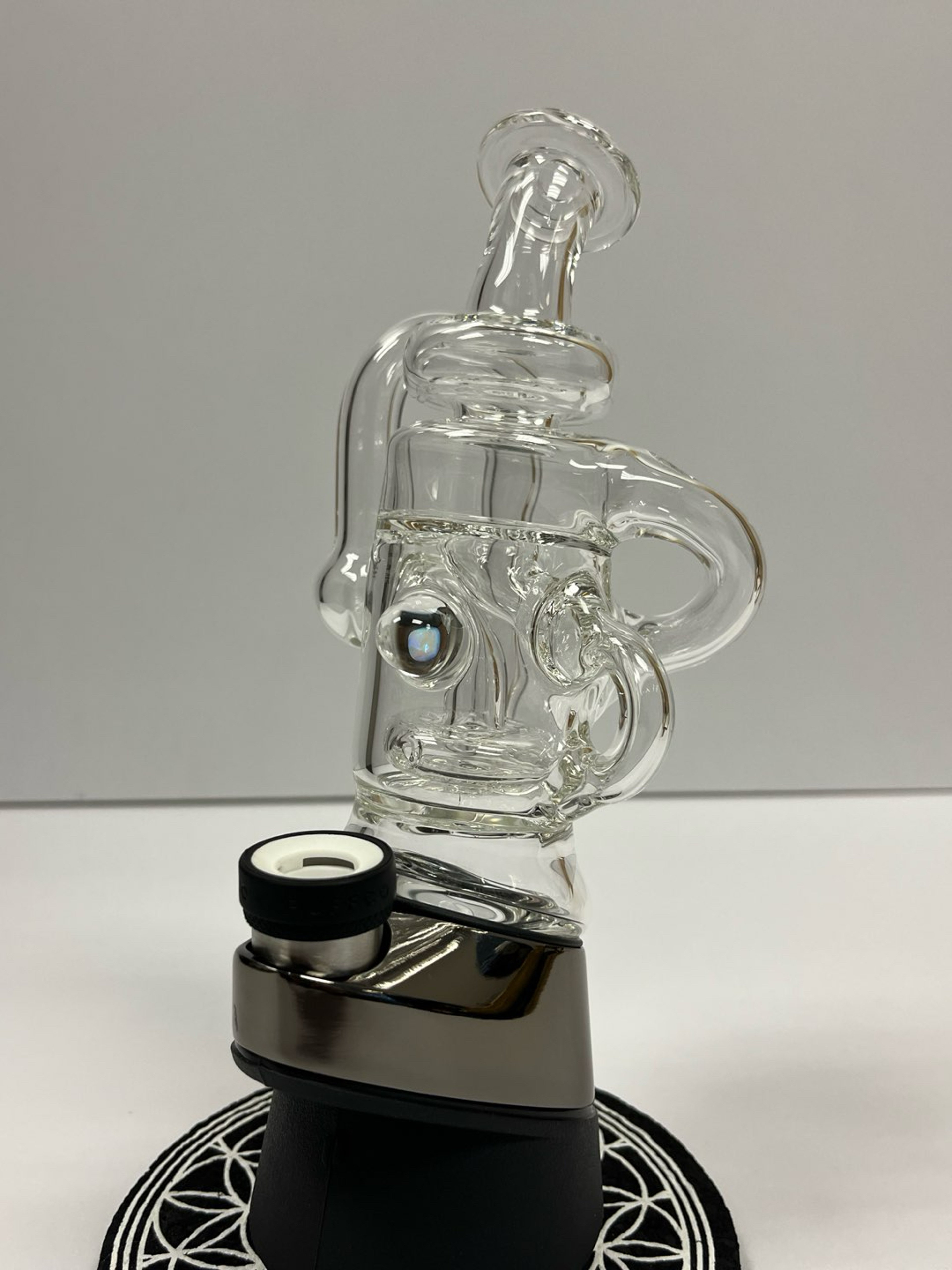 Preview pic of Eternal Flameworks Puffco Peak or Peak Pro top recyvler with opal