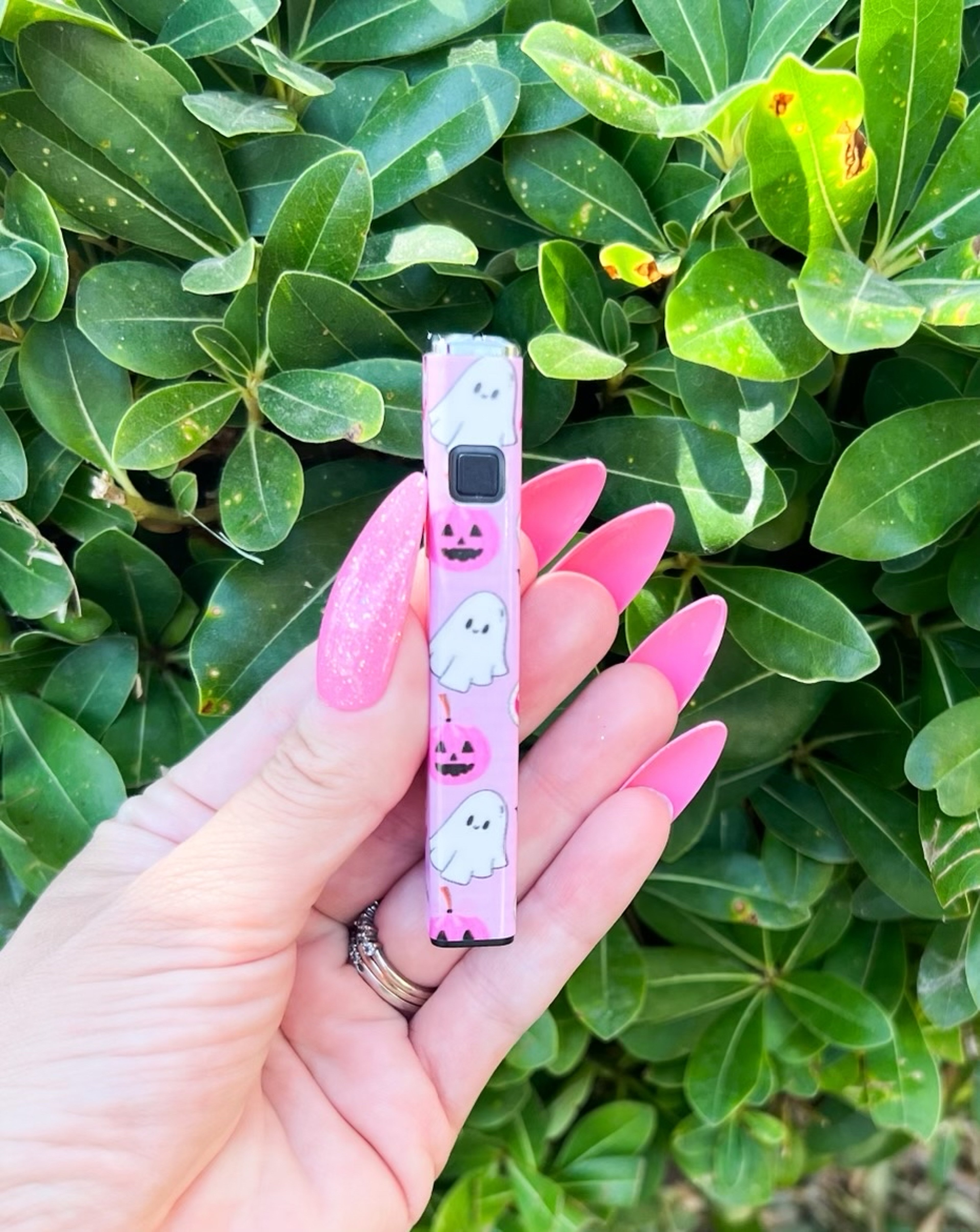 Preview pic of Pink Ghosts & Pumpkins 510 Threaded Battery