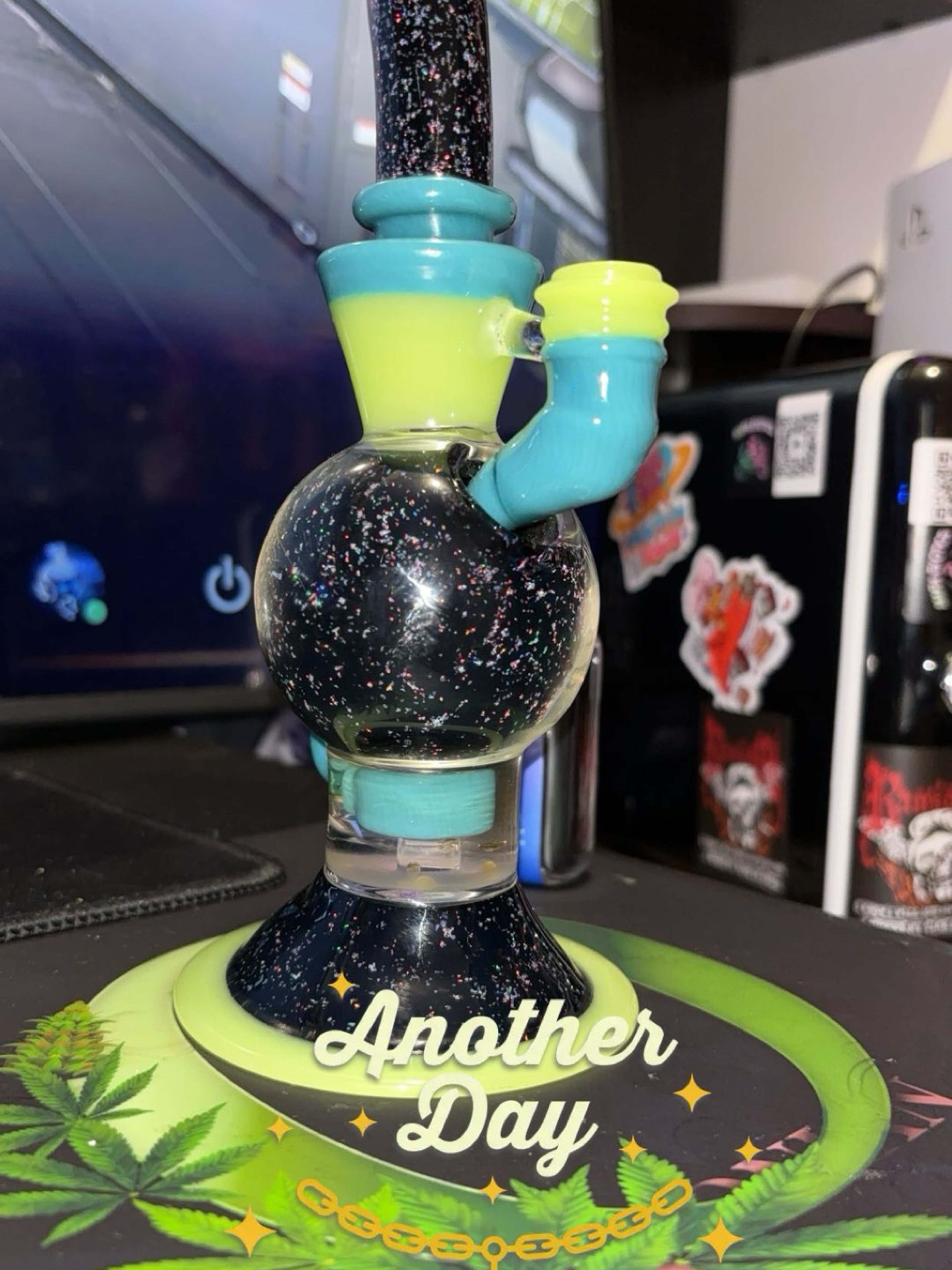 Preview pic of RARE OPAL BALL MADE BY BIG J