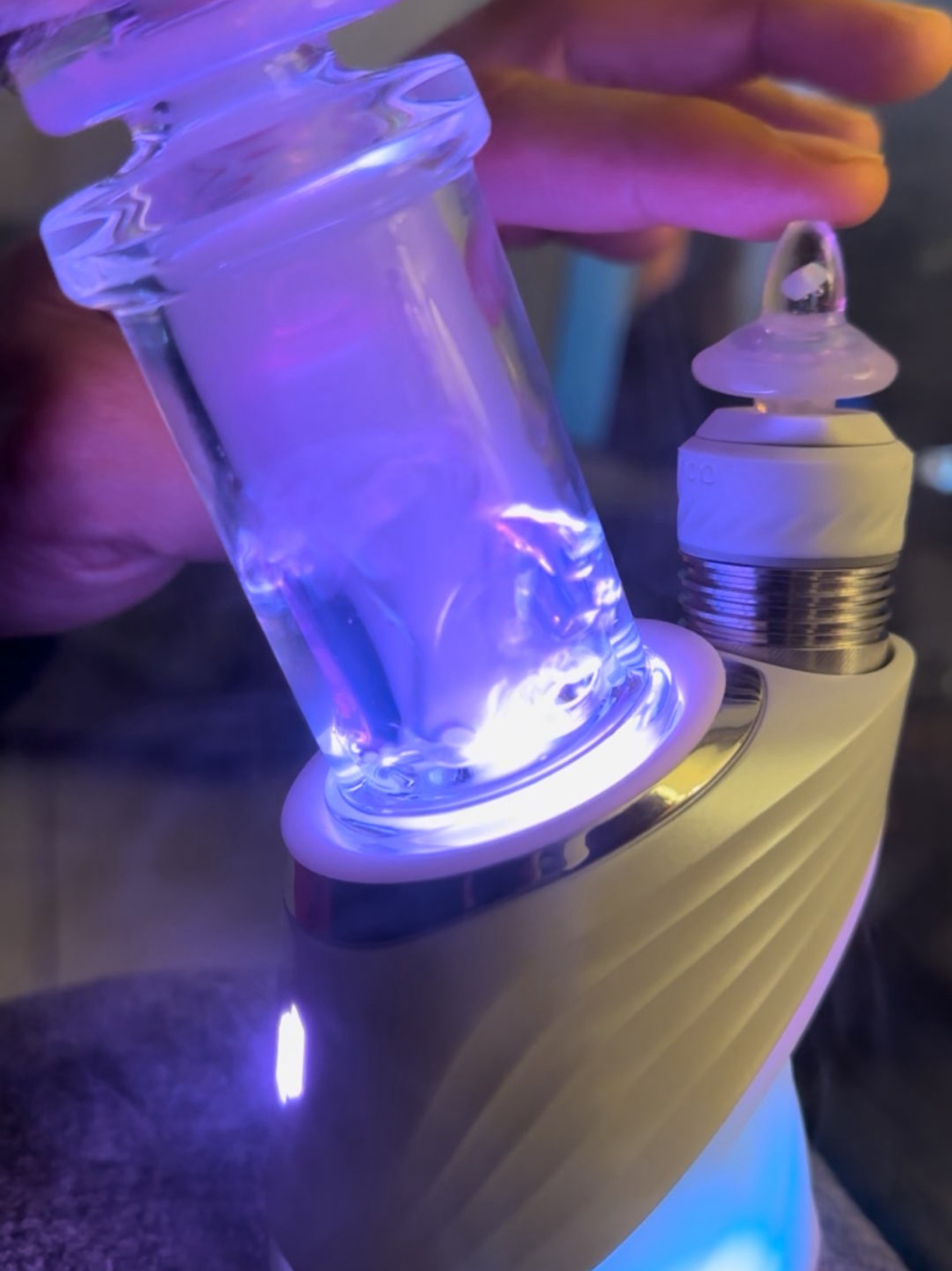 Preview pic of 3 hole perc puffco top
