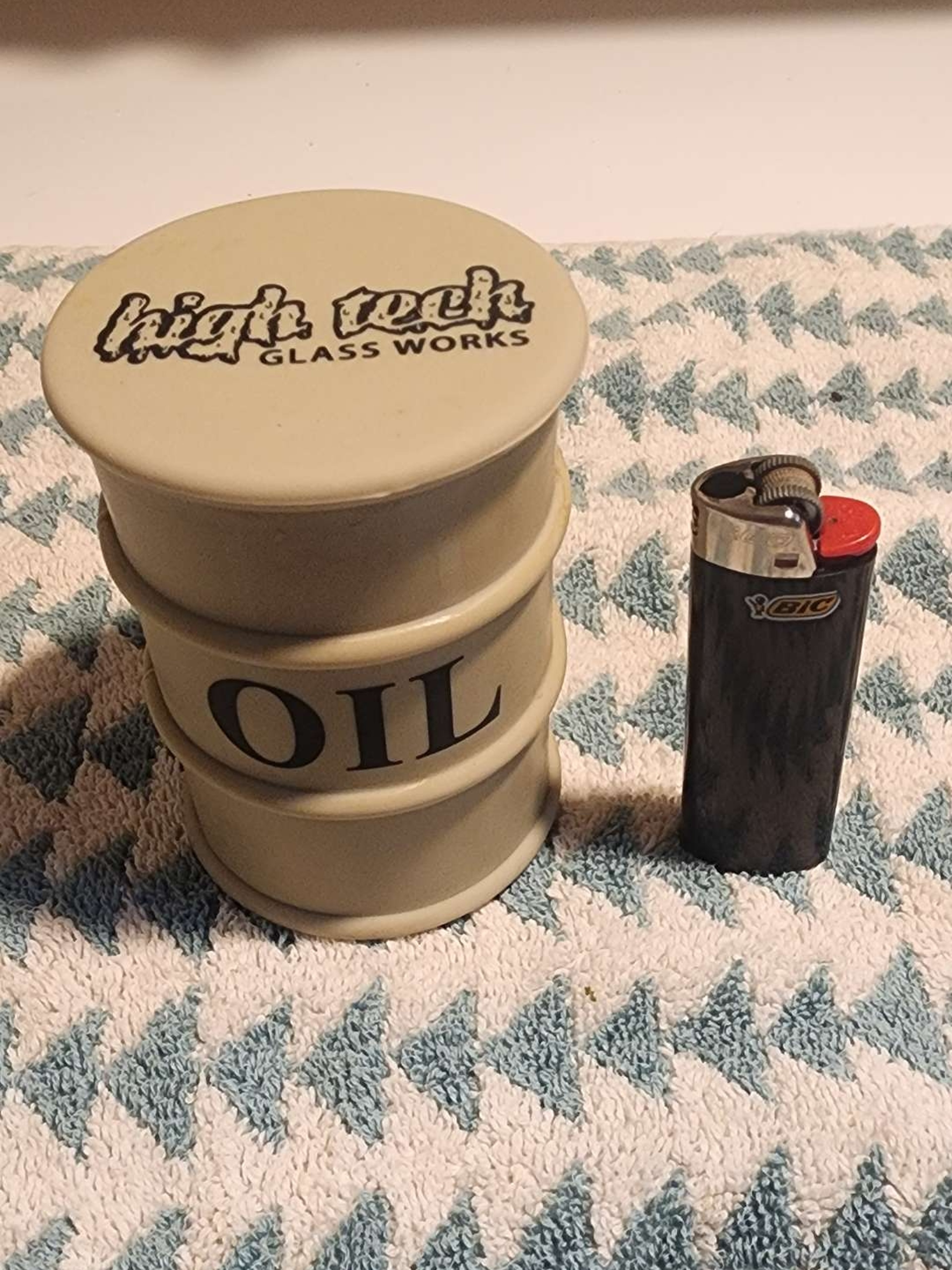 Preview pic of High Tech Glassworks Oil Drum (Grey)