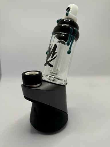 Preview pic of Mathematix Glass Spray can puffco Top