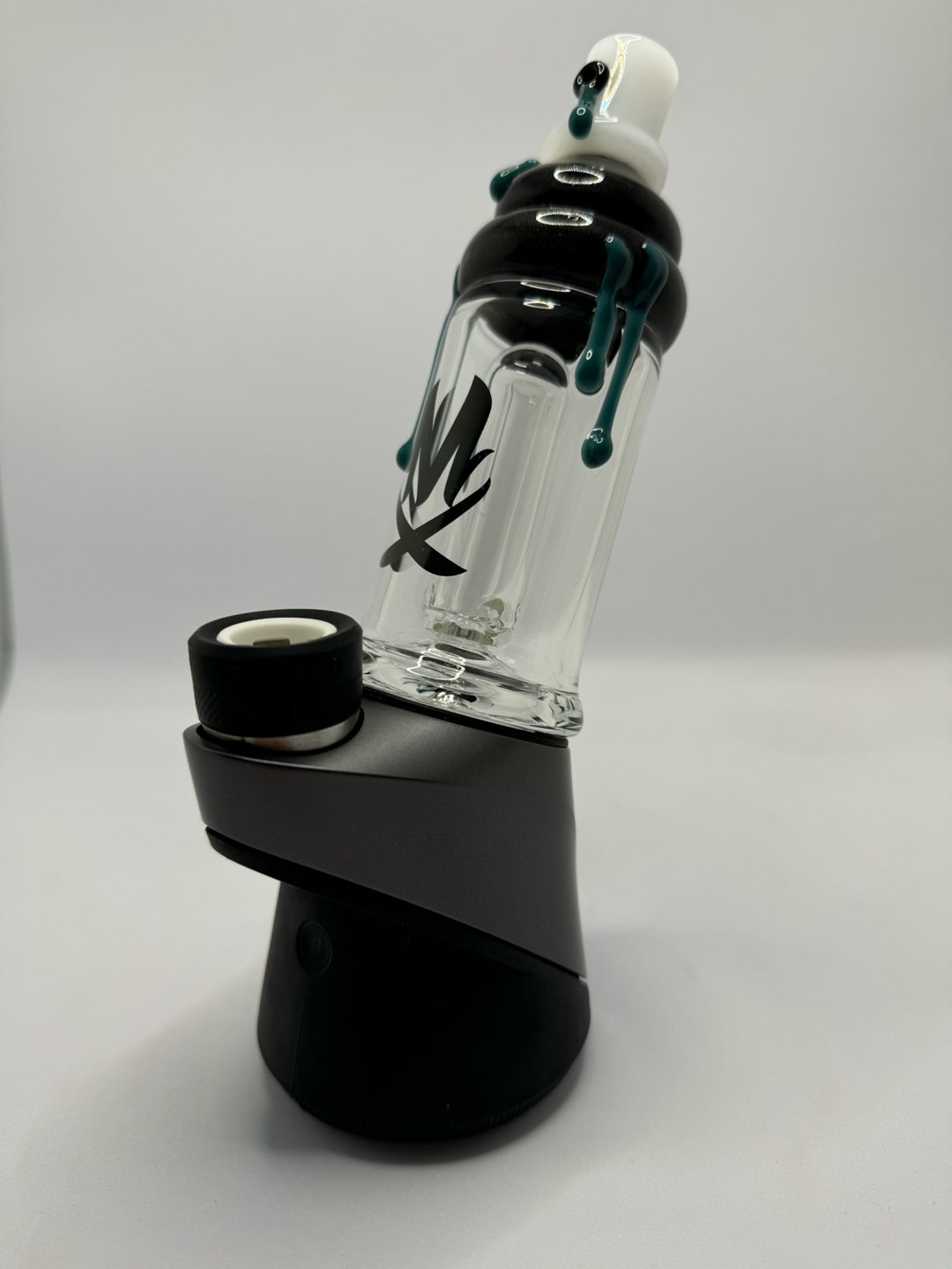 Preview pic of Mathematix Glass Spray can puffco Top