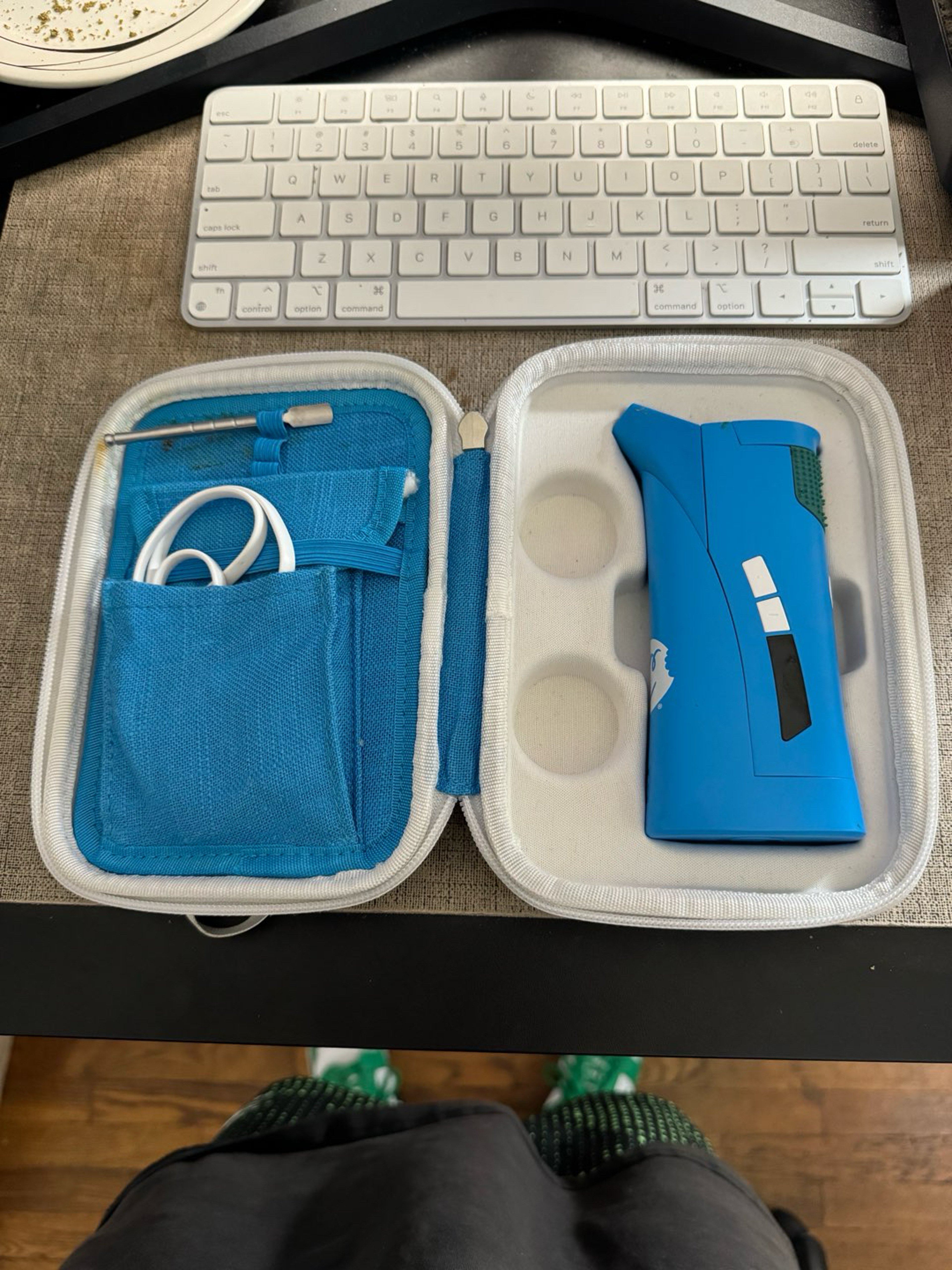 Preview pic of Cookies x Gpen Roam
