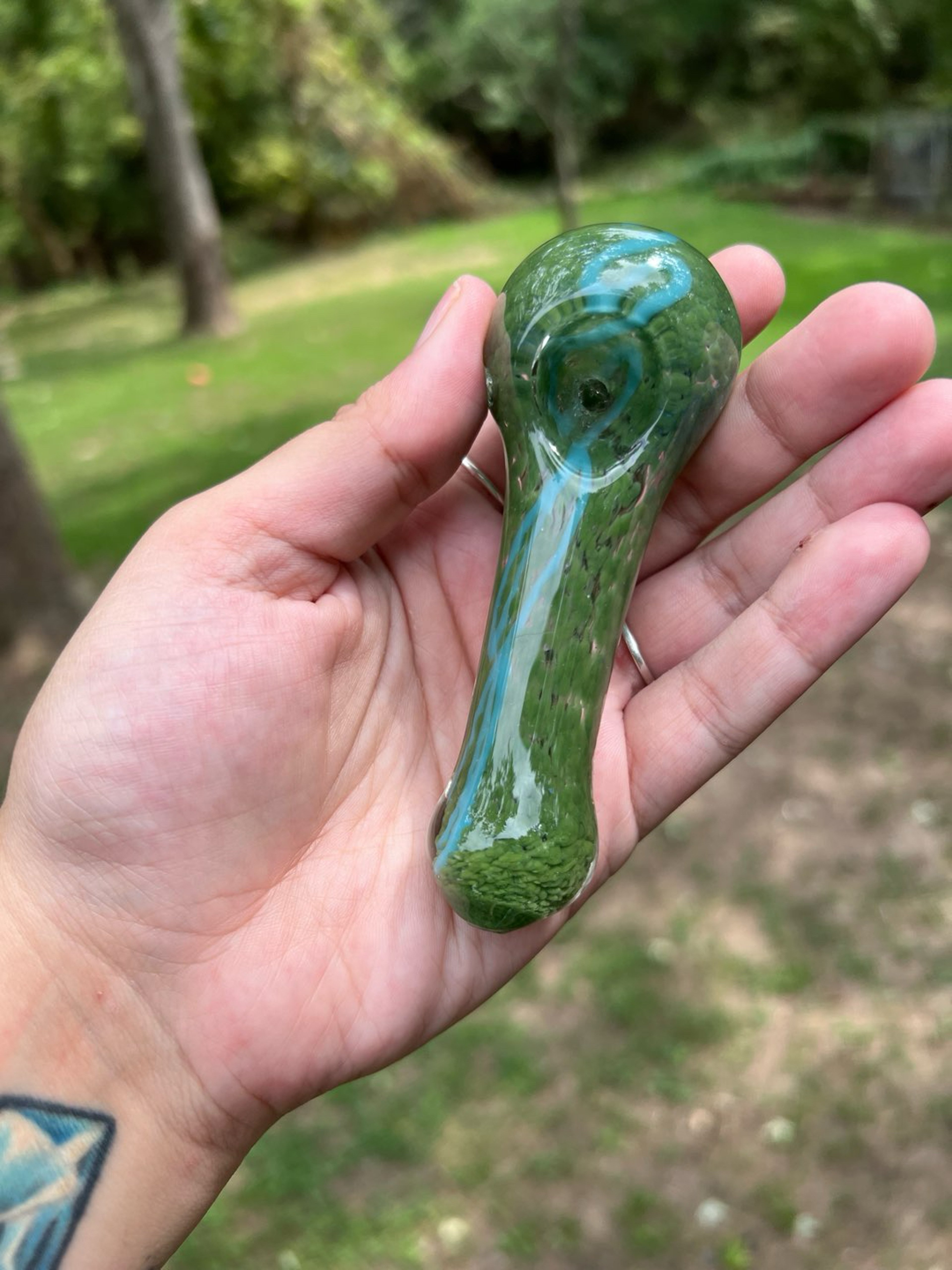 Preview pic of Green Blue Spoon