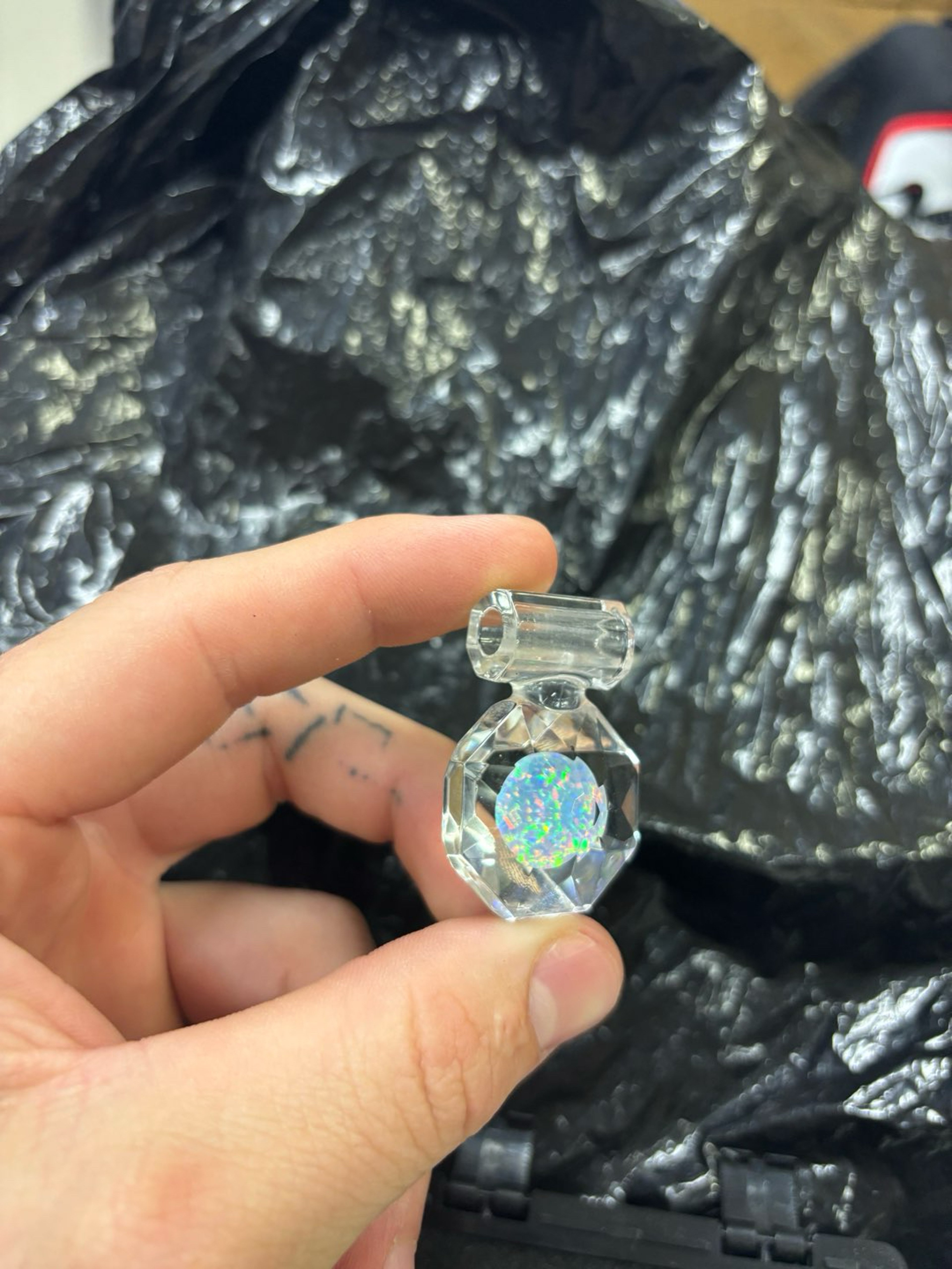 Preview pic of Facet opal pendant