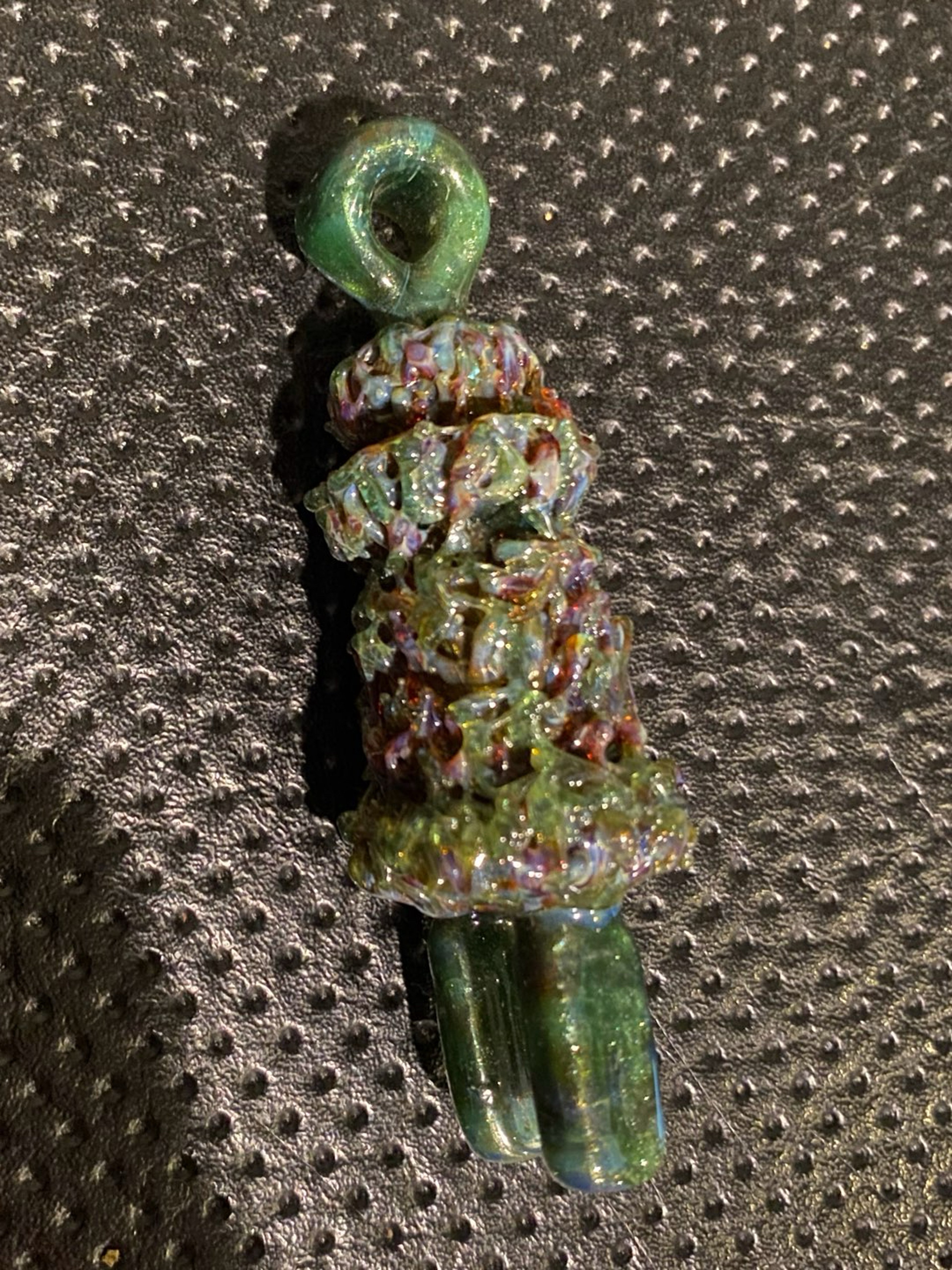 Preview pic of Plug pendant