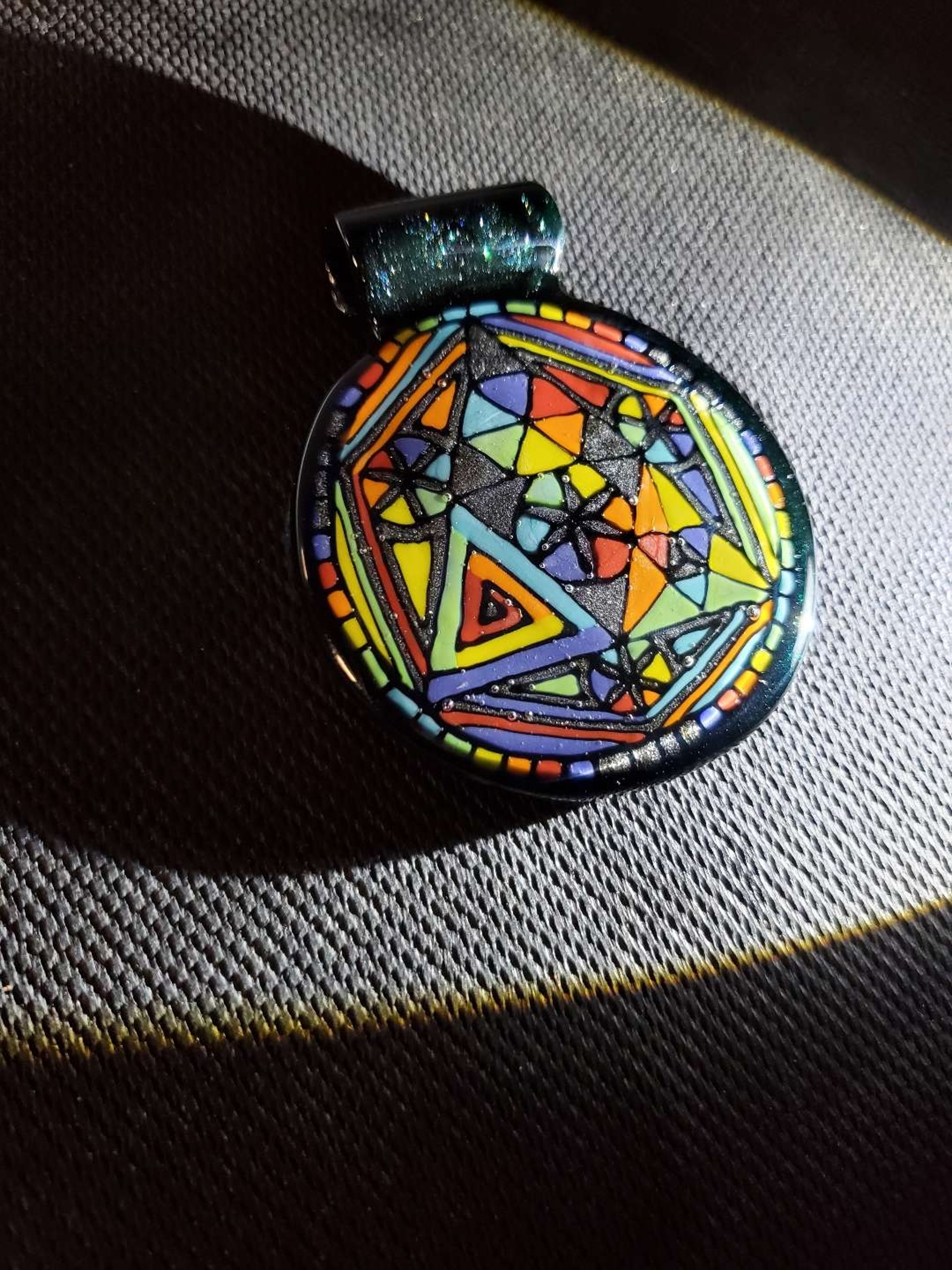 Preview pic of Triangle Fillacello Pendy by Hel Raiser