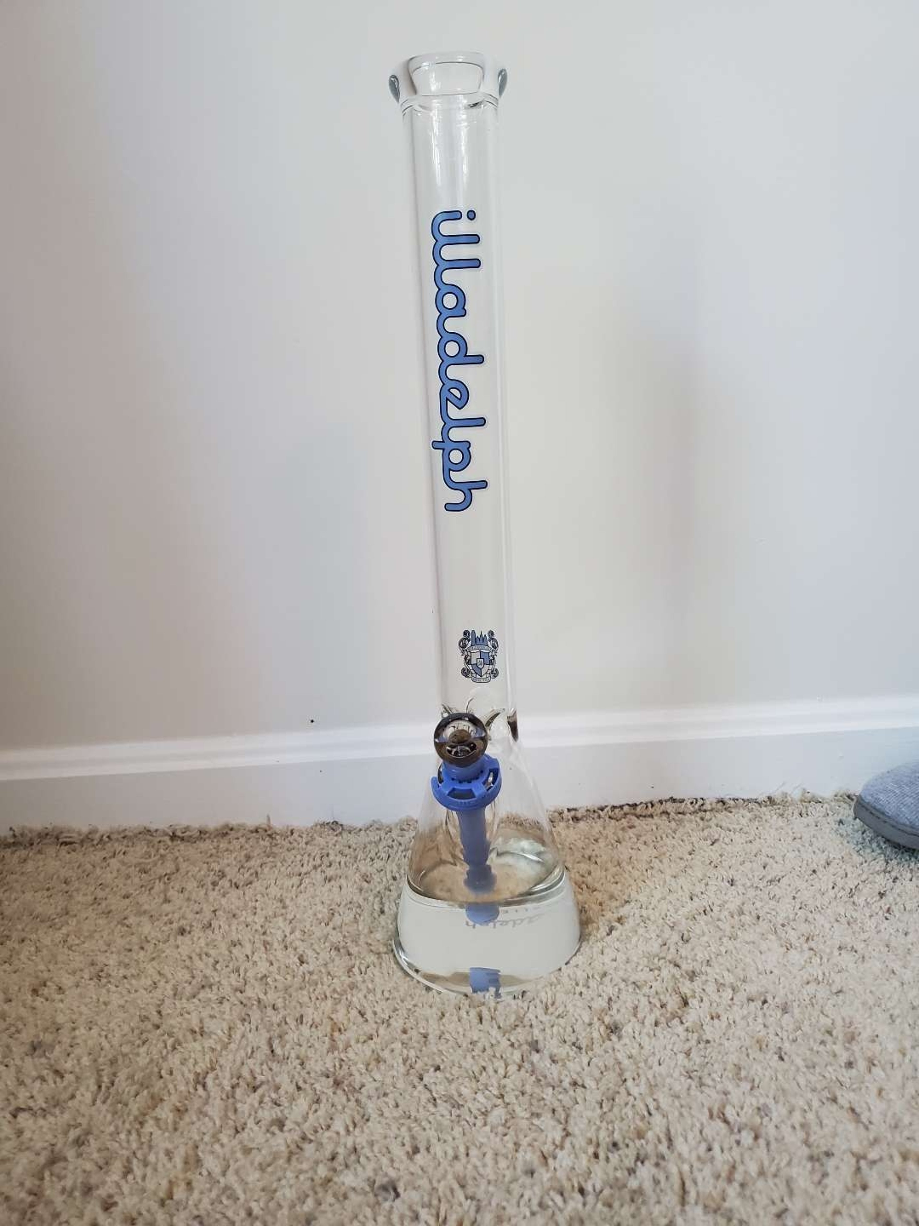 Preview pic of Illadelph Gallery 24" Beaker for sale
