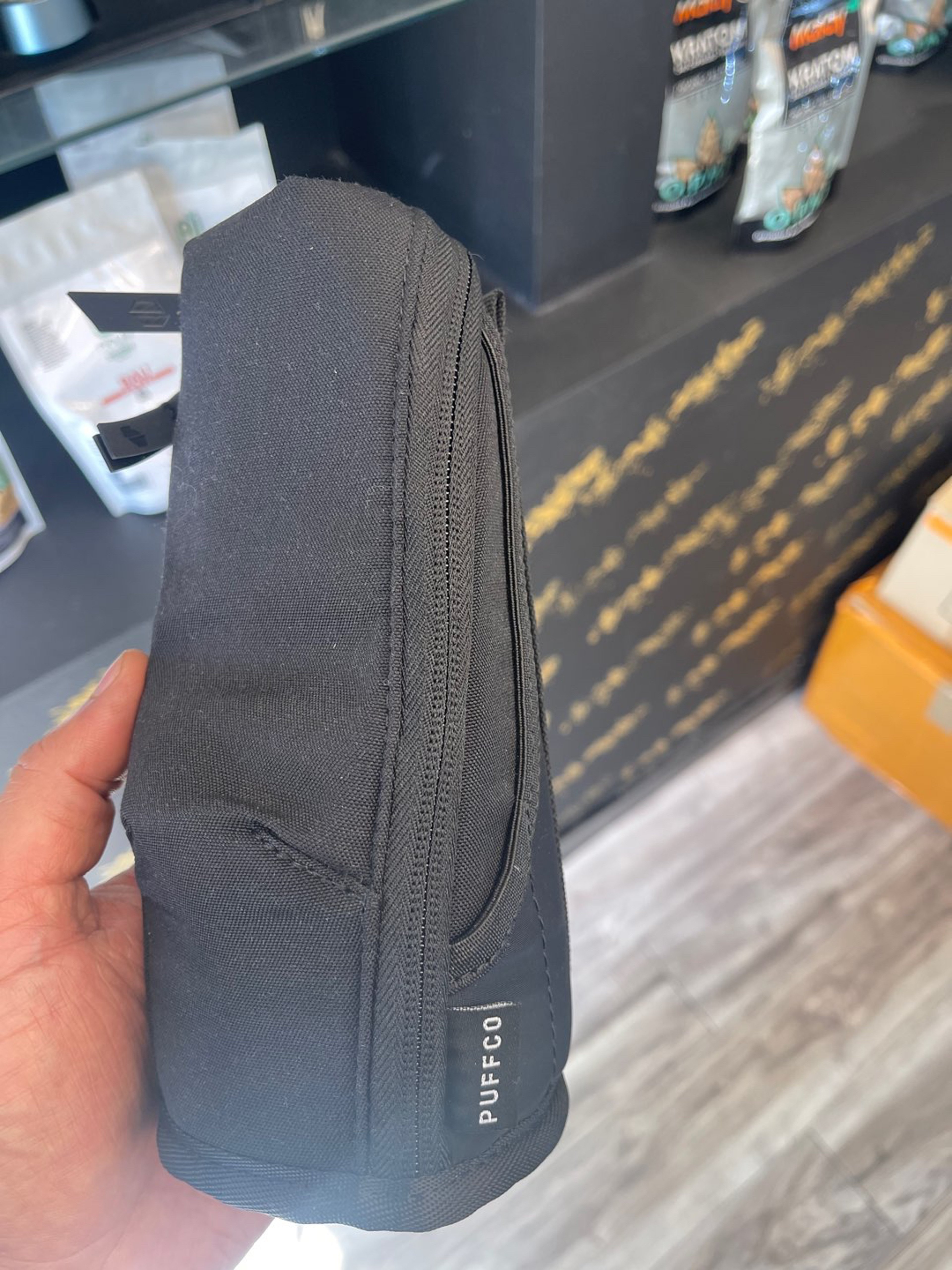 Preview pic of Puffco Peak Bag