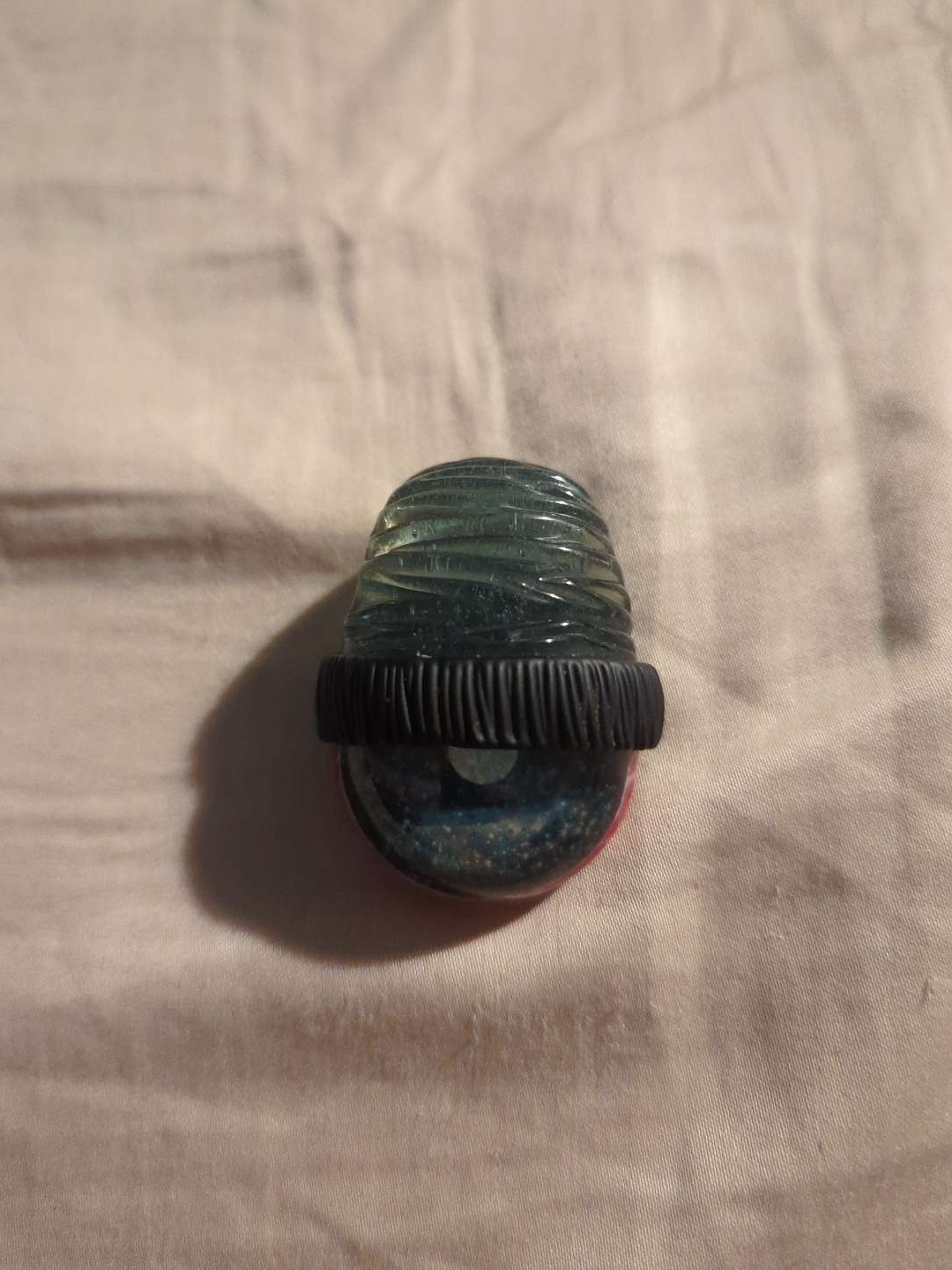 Preview pic of Junkie glass opal eye