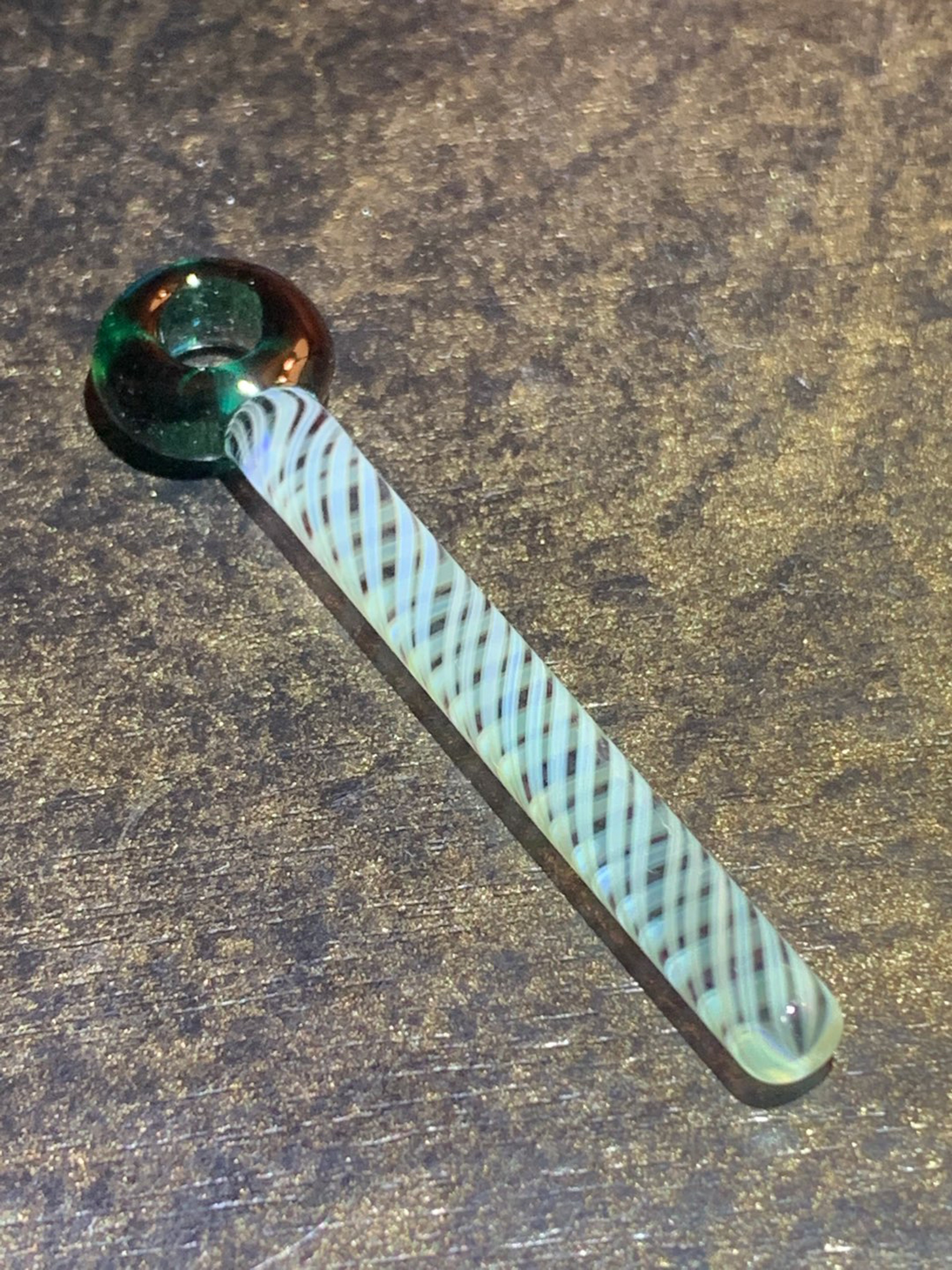 Preview pic of Retti Stick Pendant