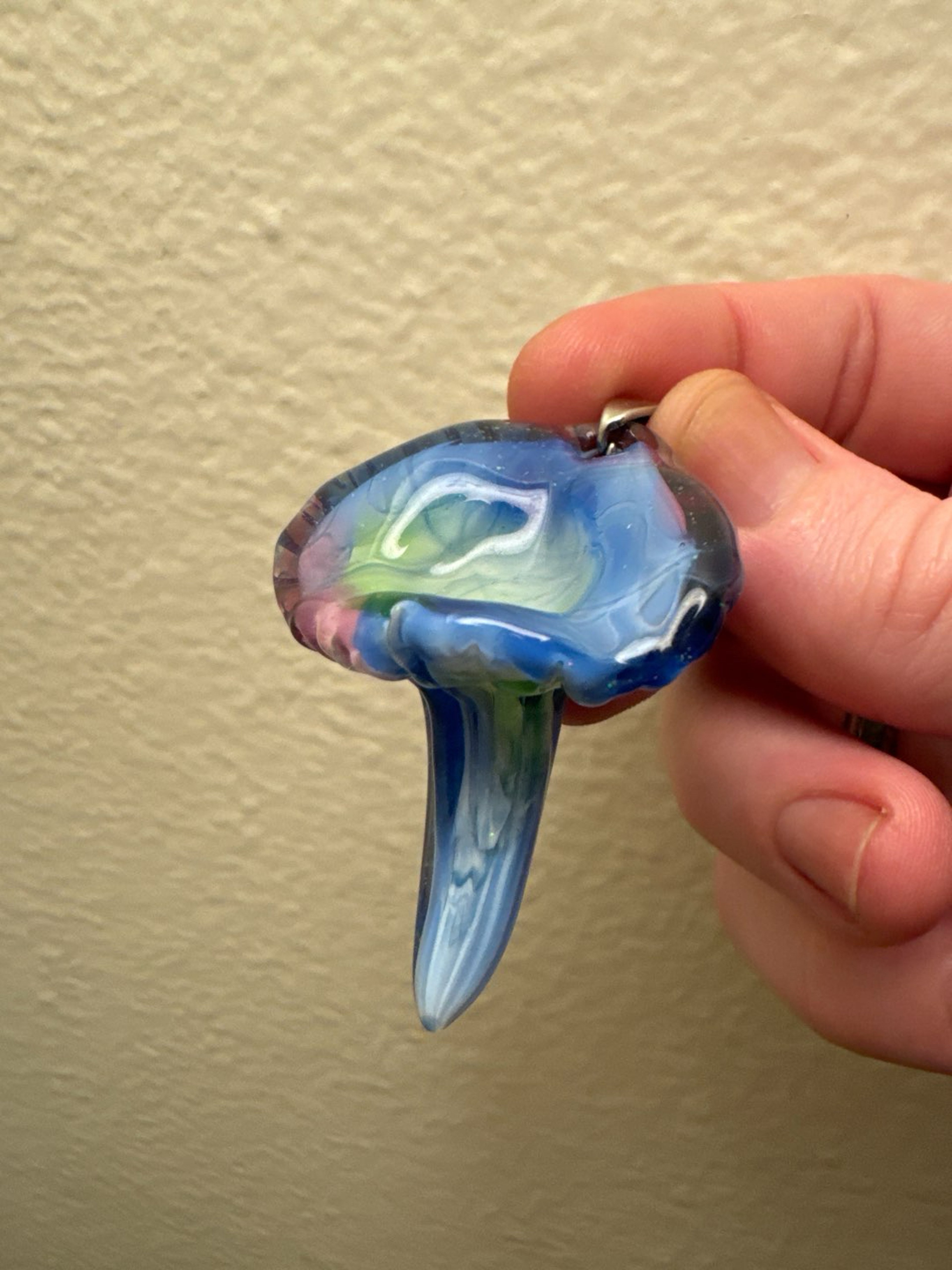 Preview pic of Scomo mushroom Pendy full UV