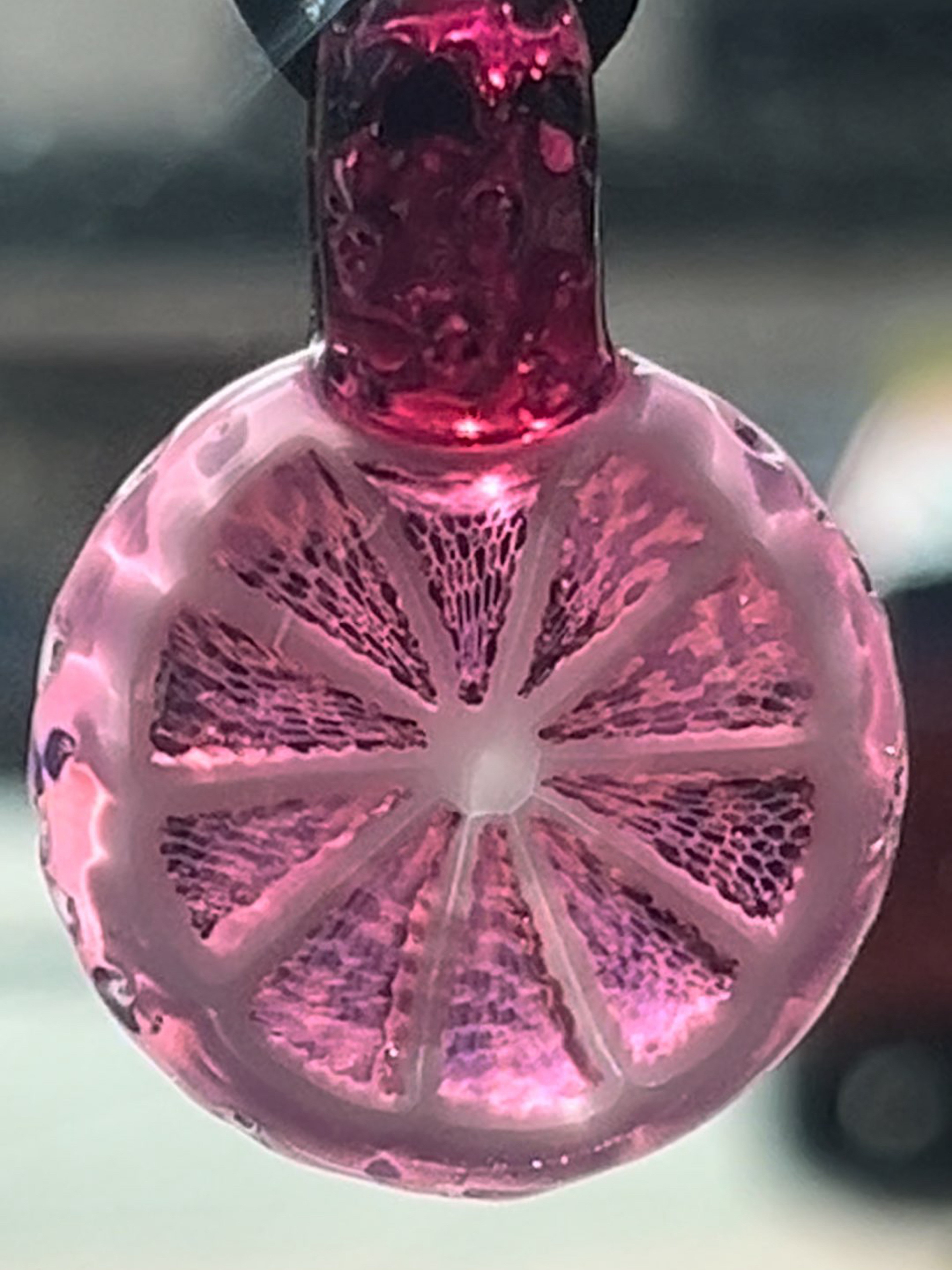 Preview pic of Lyons Pendant Purple Mini Full Slice Royal Jelly