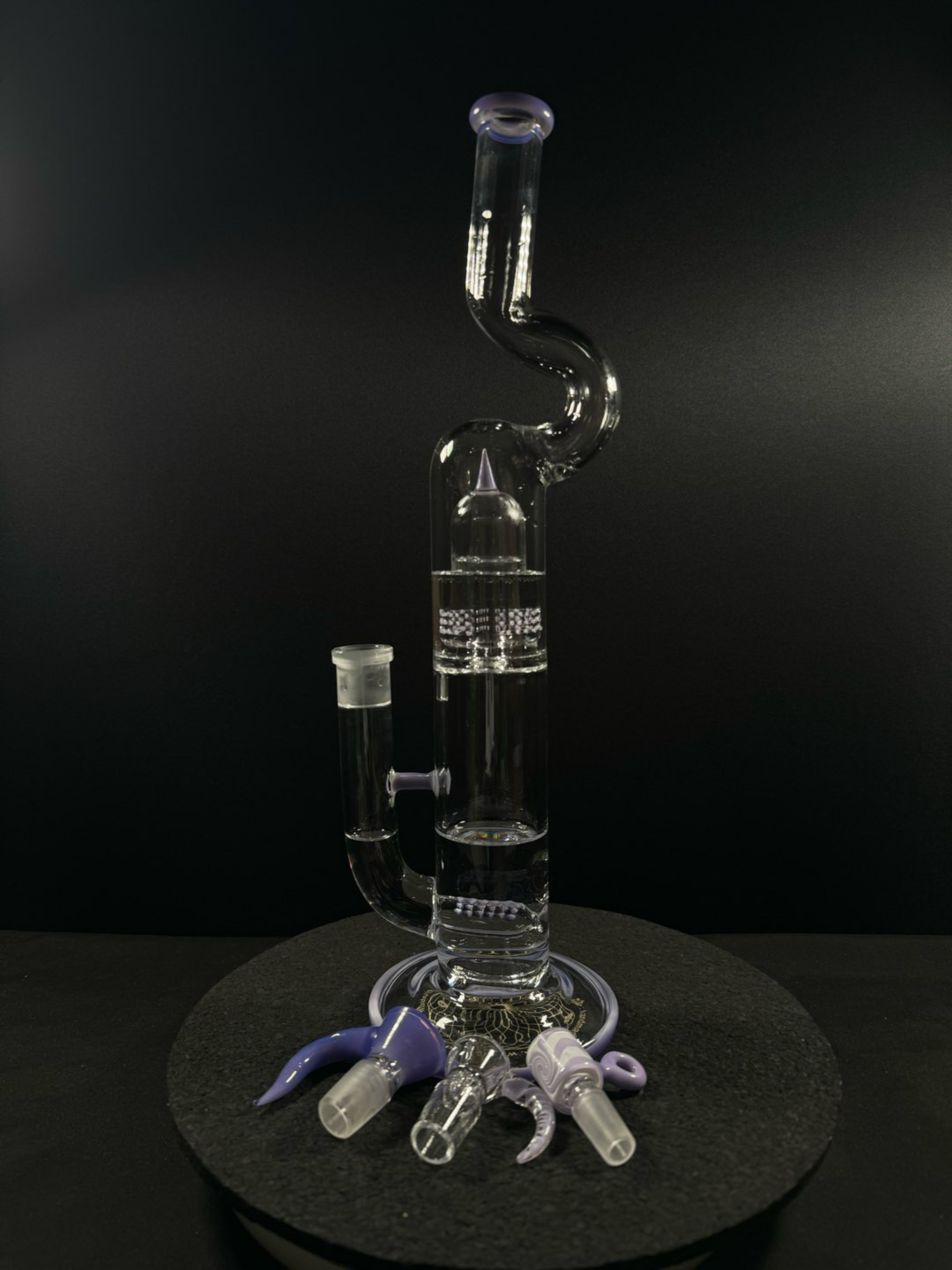 Preview pic of 16” CaliBear glass pillar