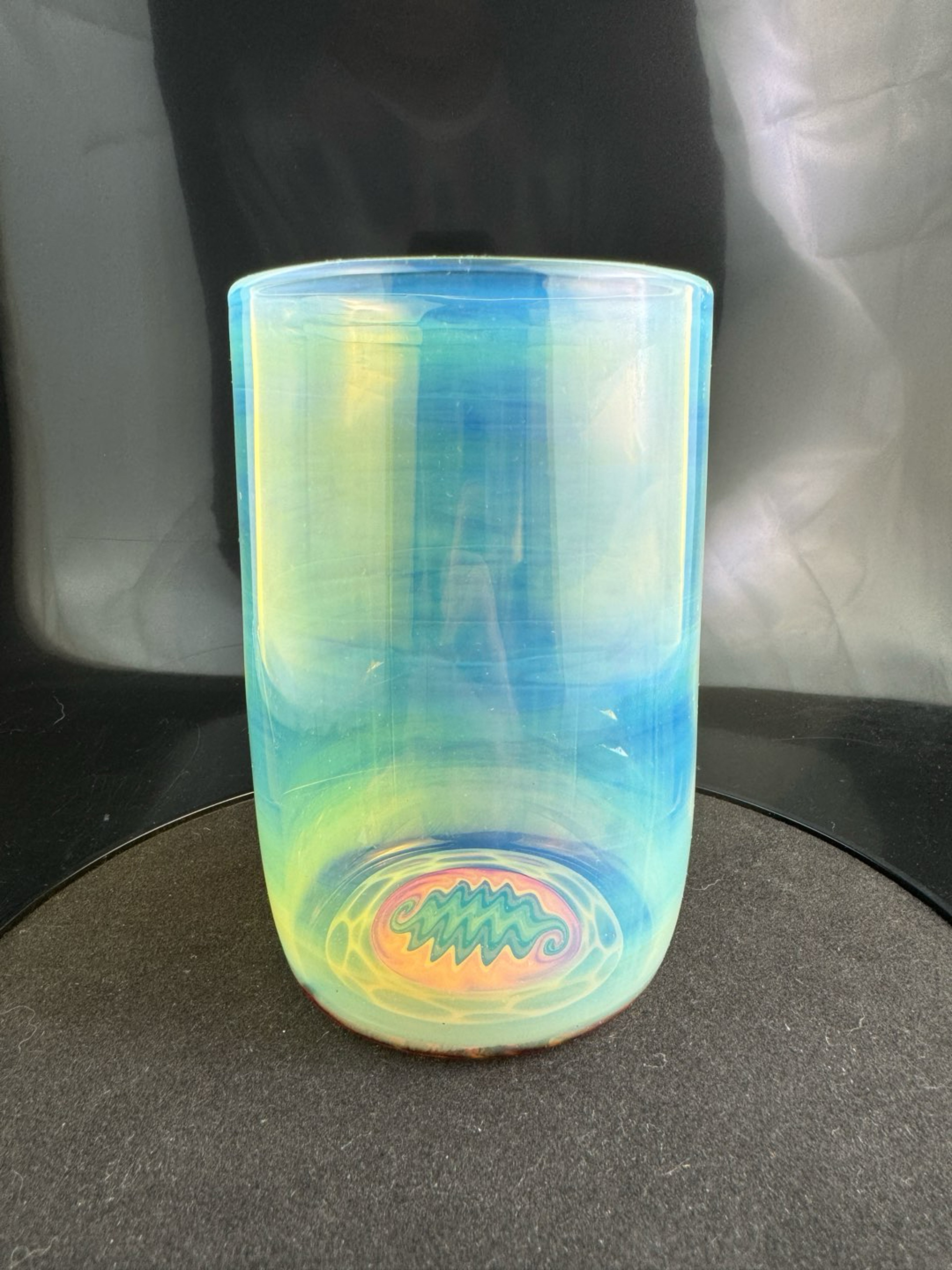 Preview pic of Fume Pint Glass