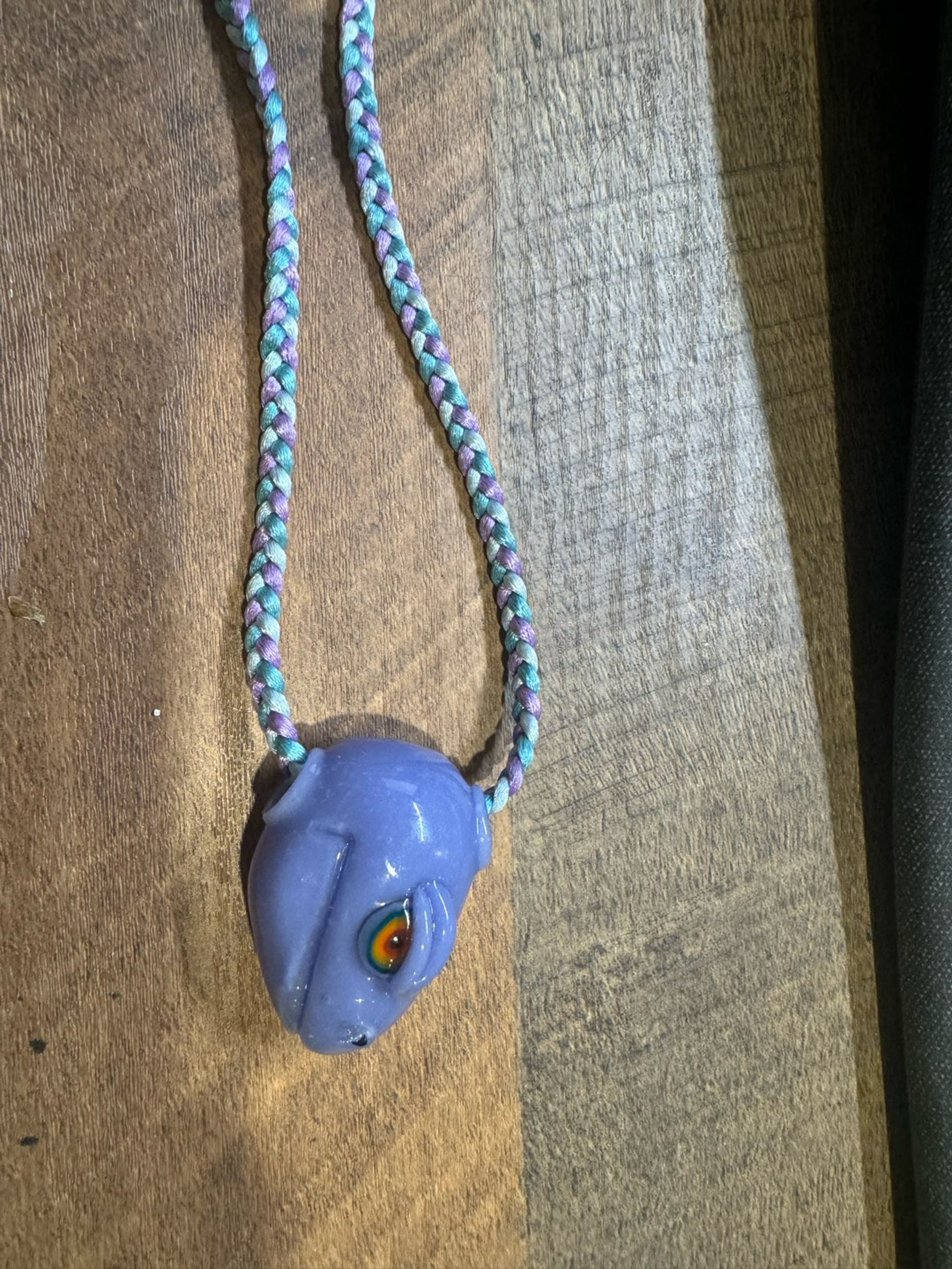 Preview pic of Elbo Pendant