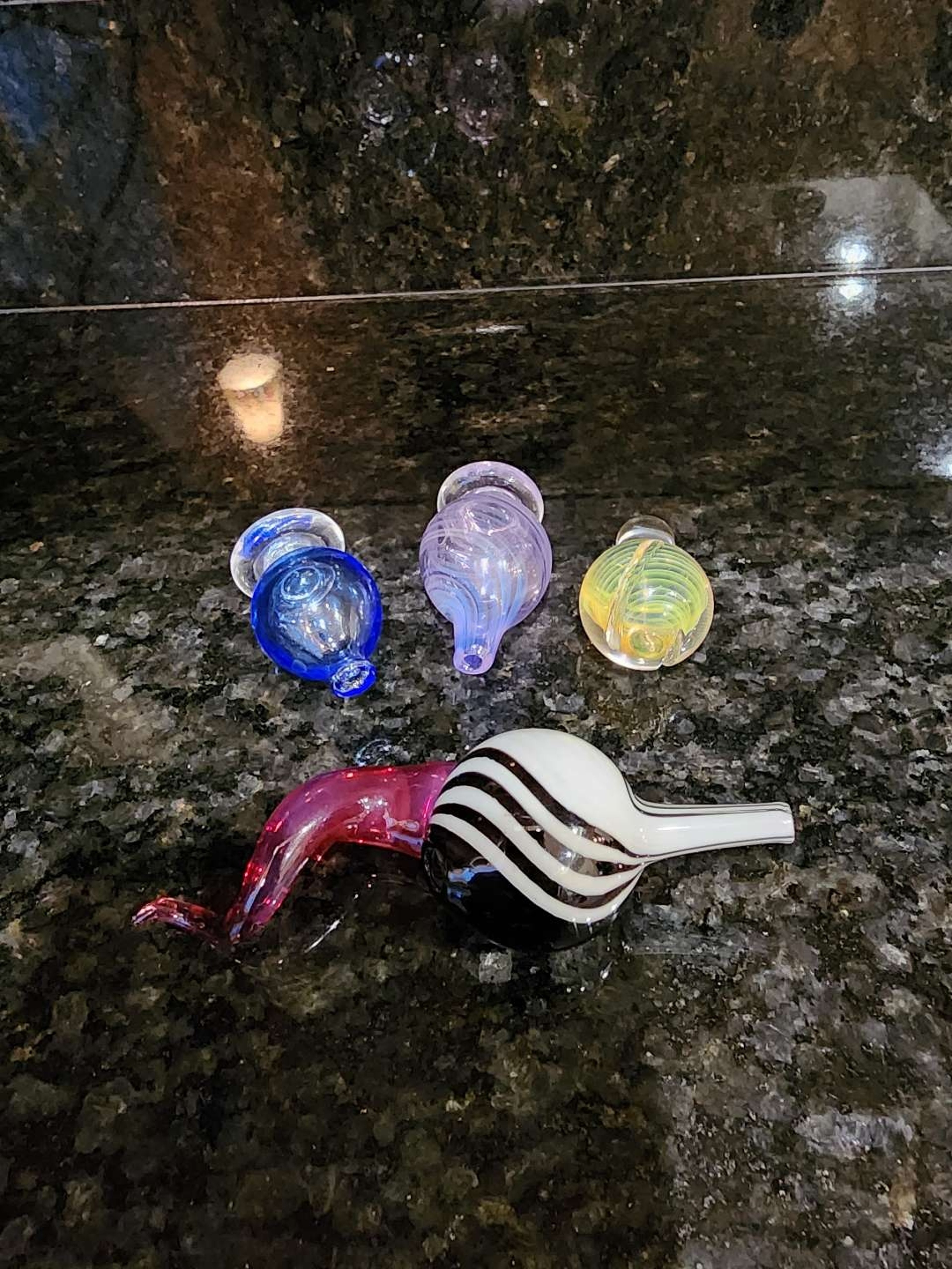 Preview pic of Pre-Owned 25mm cap bundle (4 caps total)