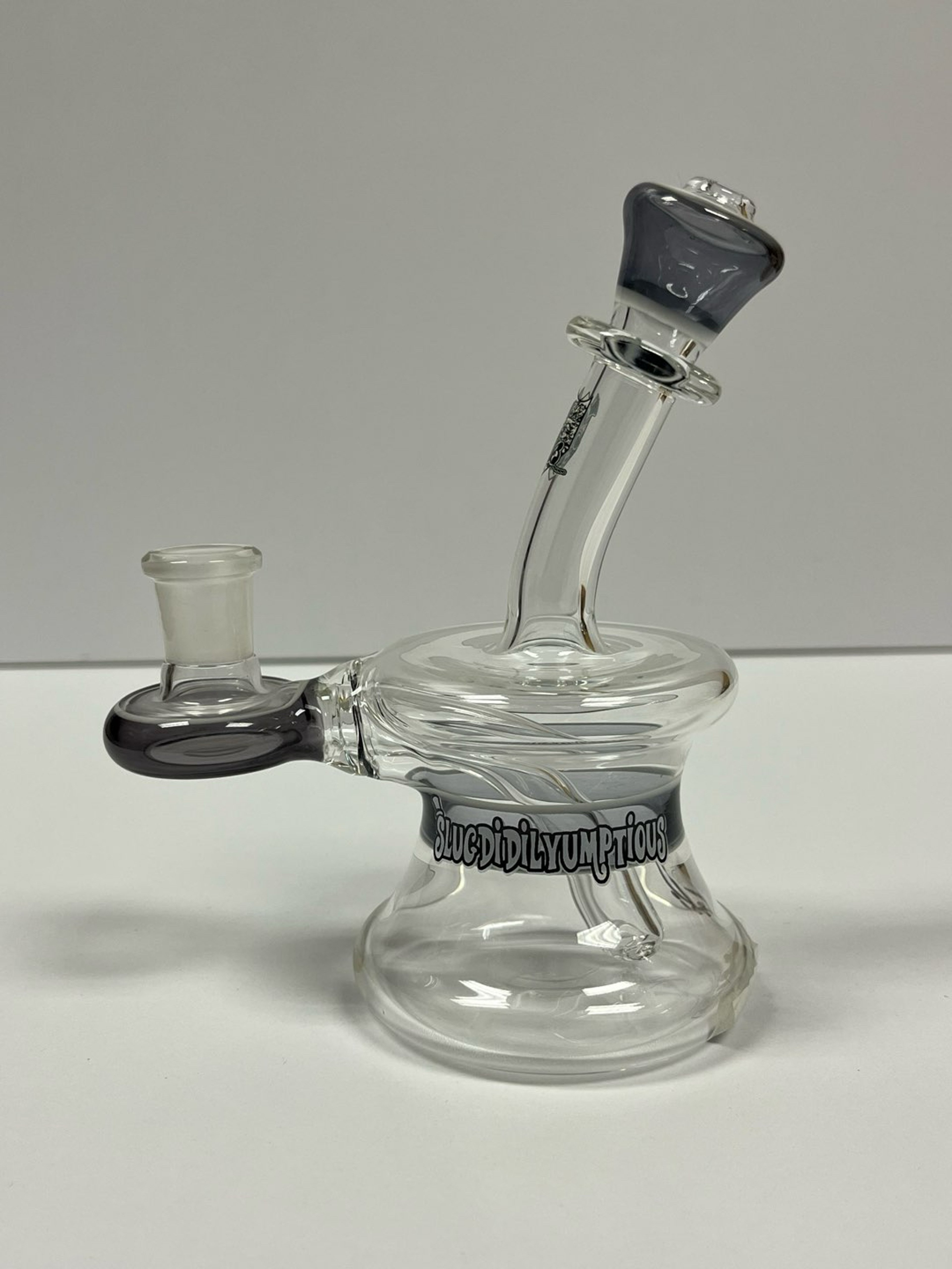 Preview pic of Slugworth Glass Loki mini rig 14mm 90
