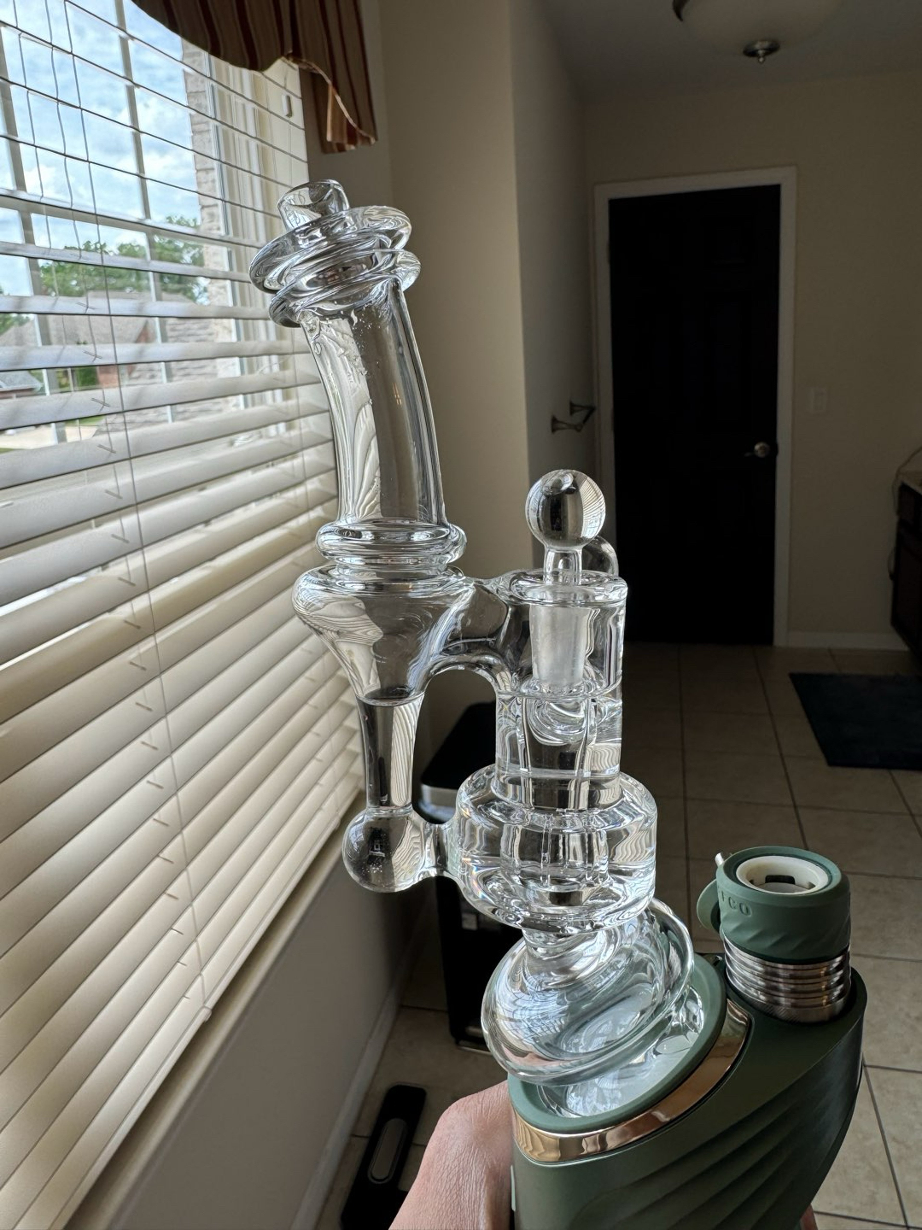 Preview pic of Bear mountain studios puffco top