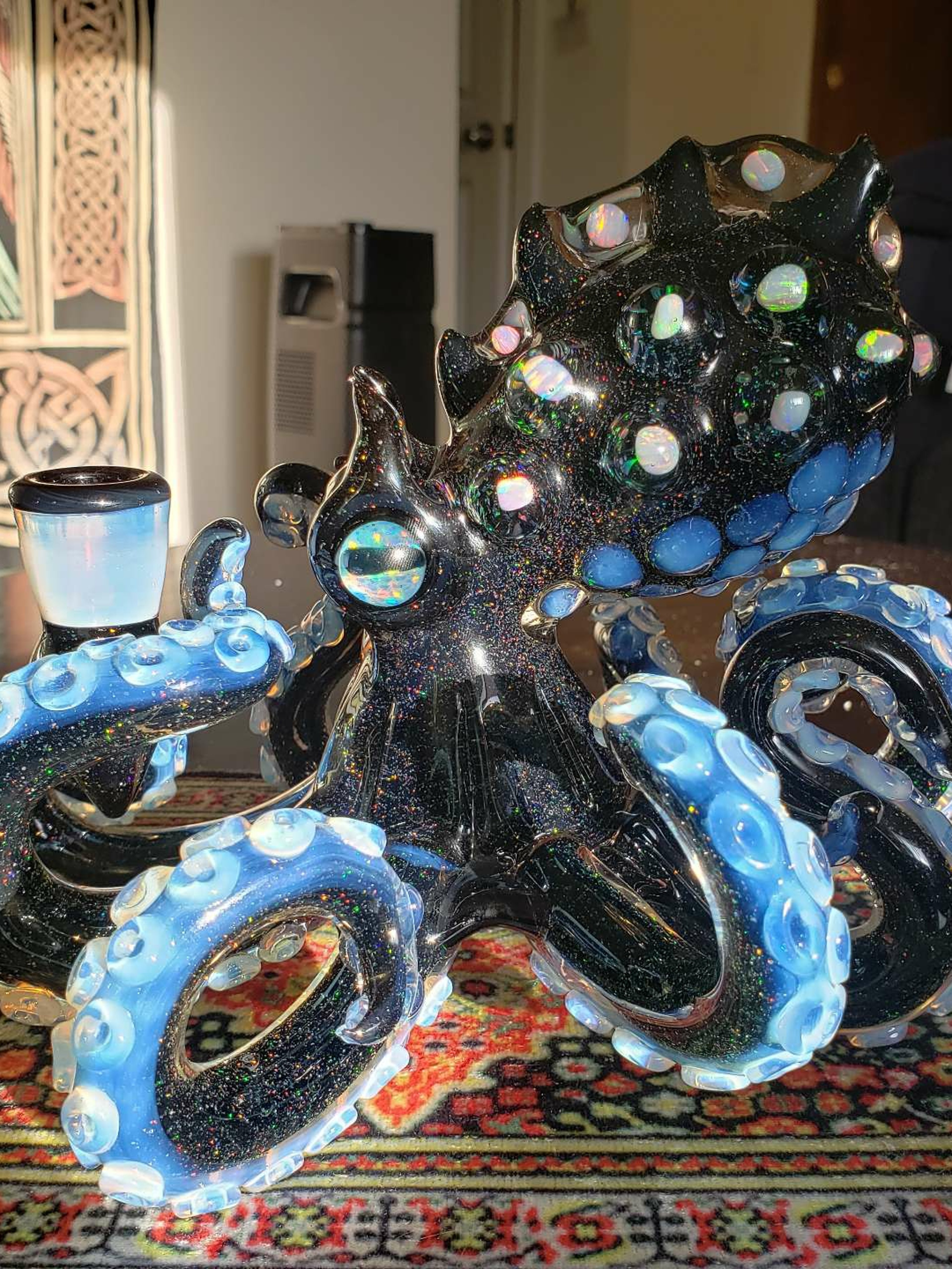 Preview pic of Mako Octopus - Crushed Opal & Ghost